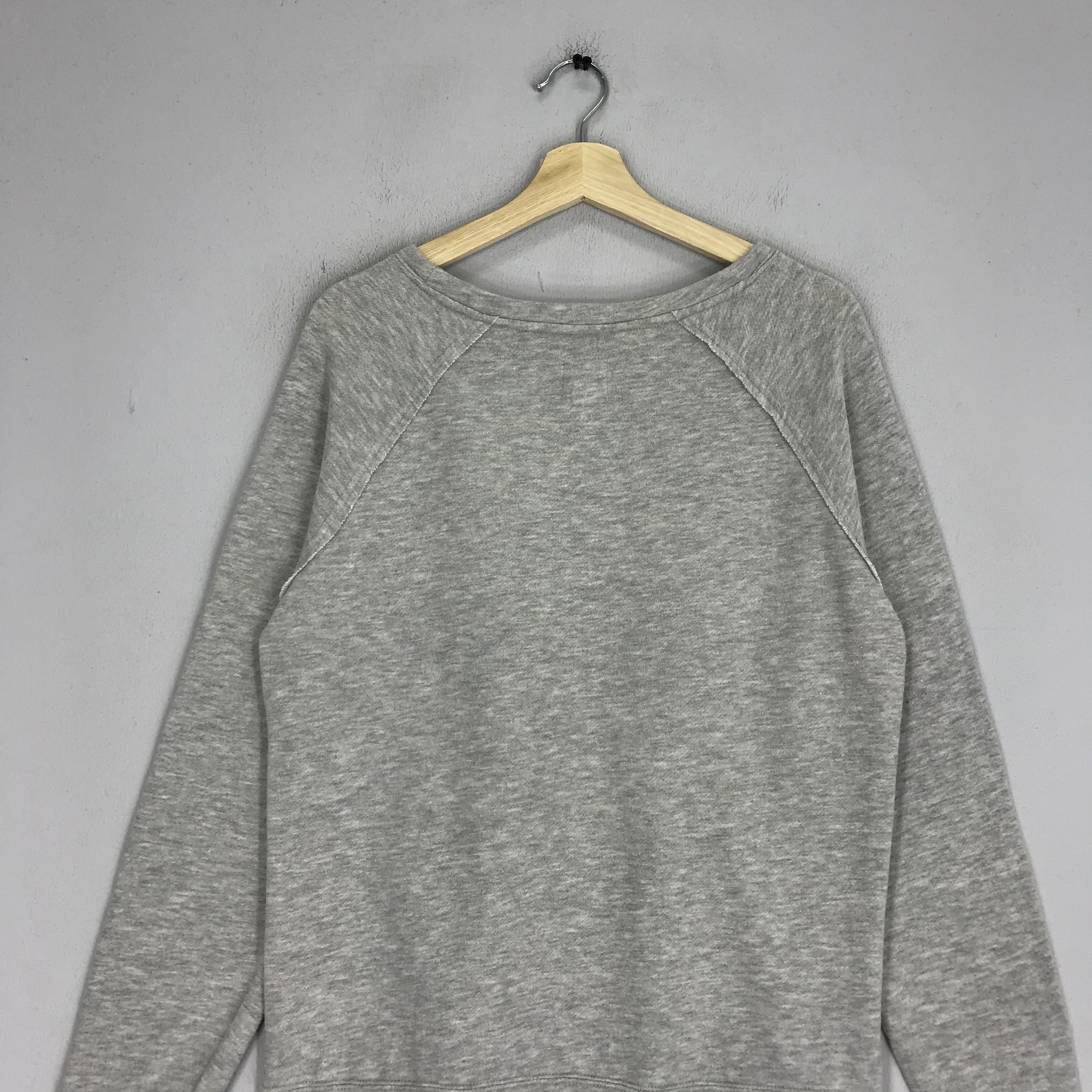 Billabong Vintage Billabong Embroidered Logo Ladies Sweater Gray Size US M / EU 48-50 / 2 - 4 Thumbnail