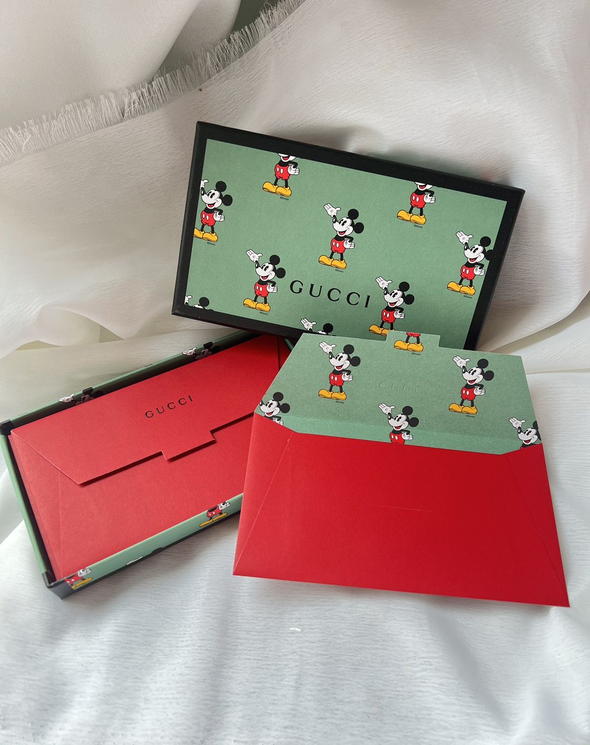Gucci Gucci Mickey Mouse Collaboration Red packet envelope boxset Size ONE SIZE - 2 Thumbnail