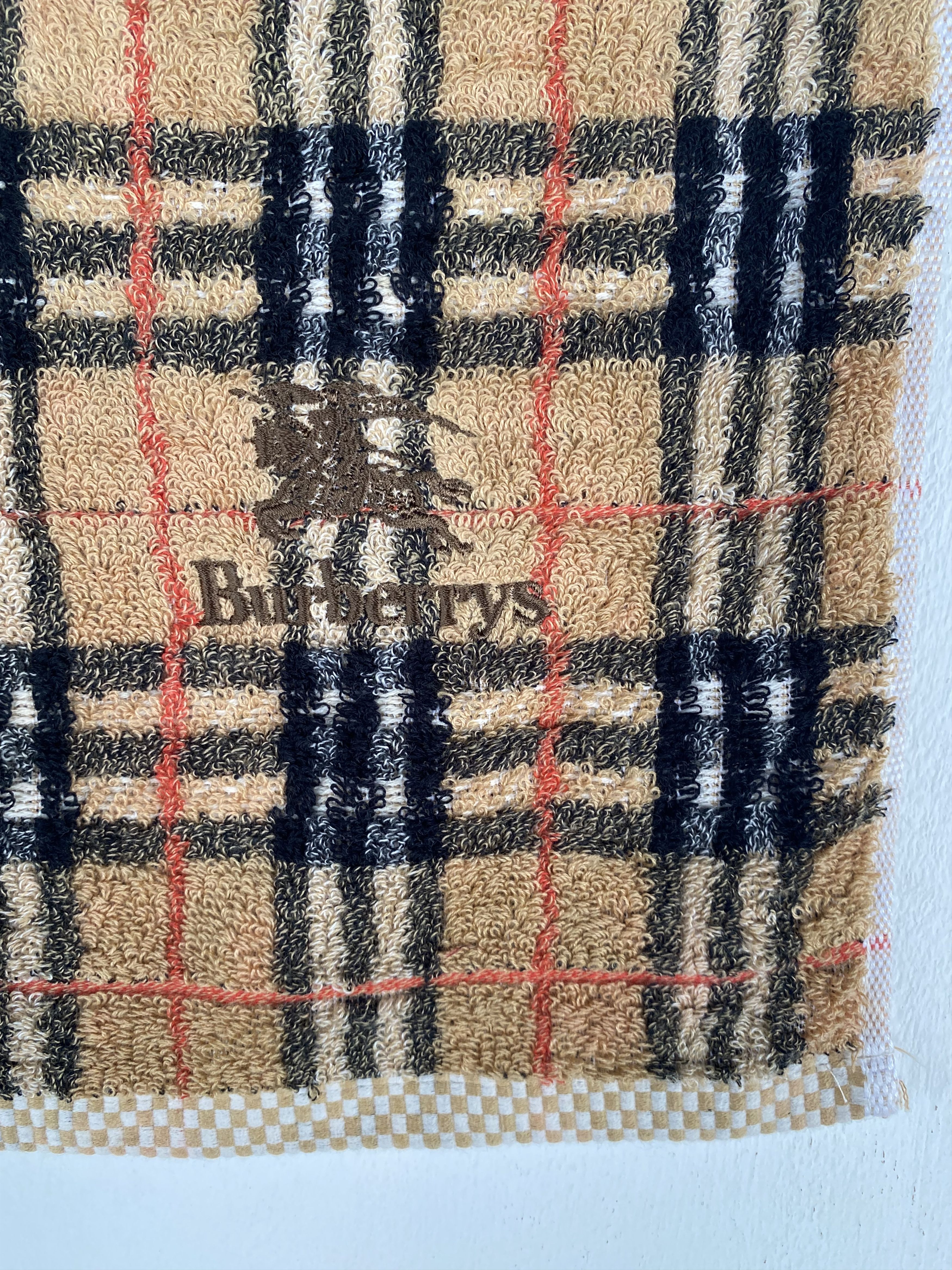 Burberry 💥VINTAGE BURBERRY London Nova Check hand / face Japan towel Size ONE SIZE - 5 Thumbnail
