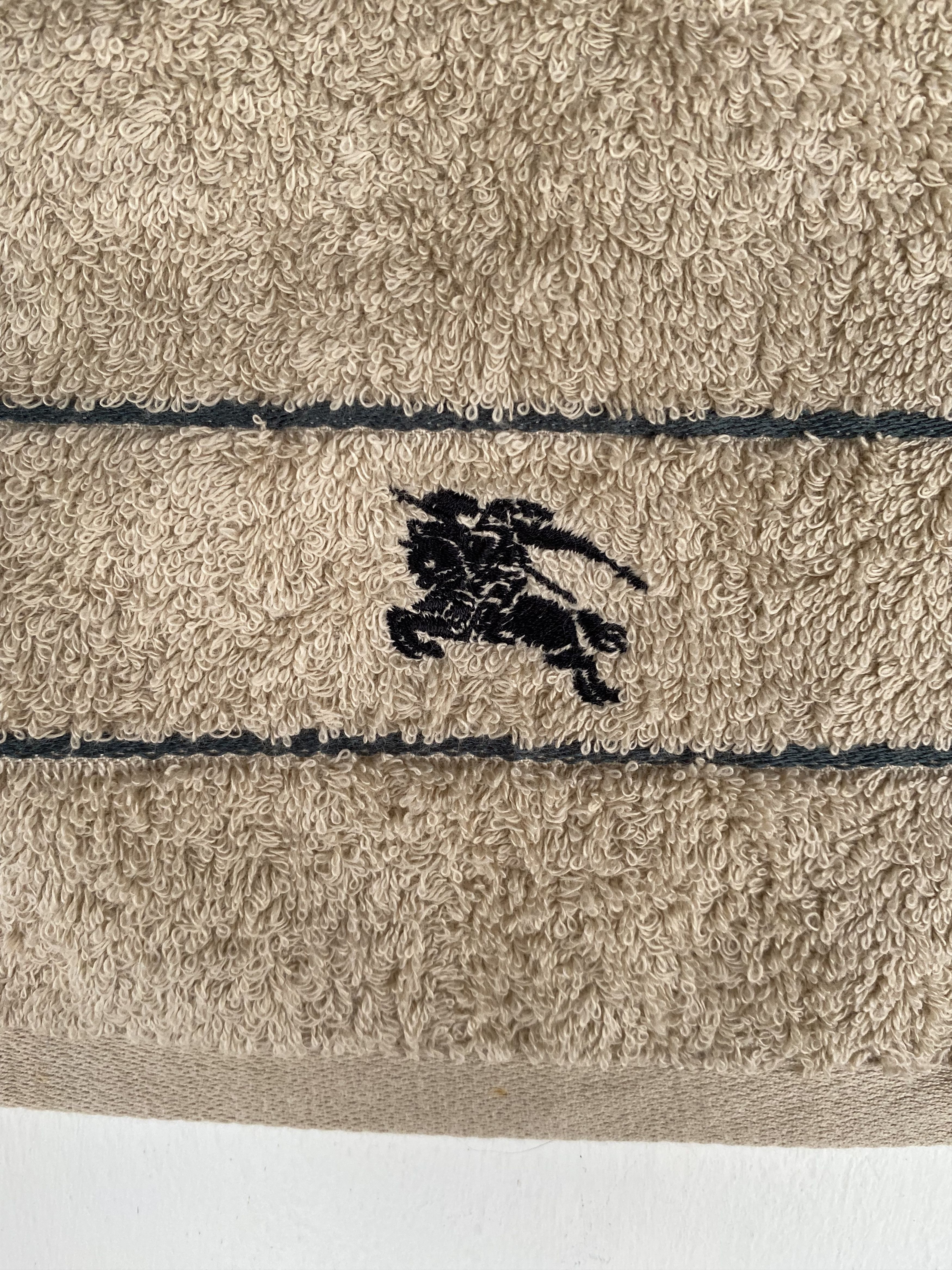 Burberry VINTAGE BURBERRY London hand / face Japan towel Size ONE SIZE - 5 Thumbnail