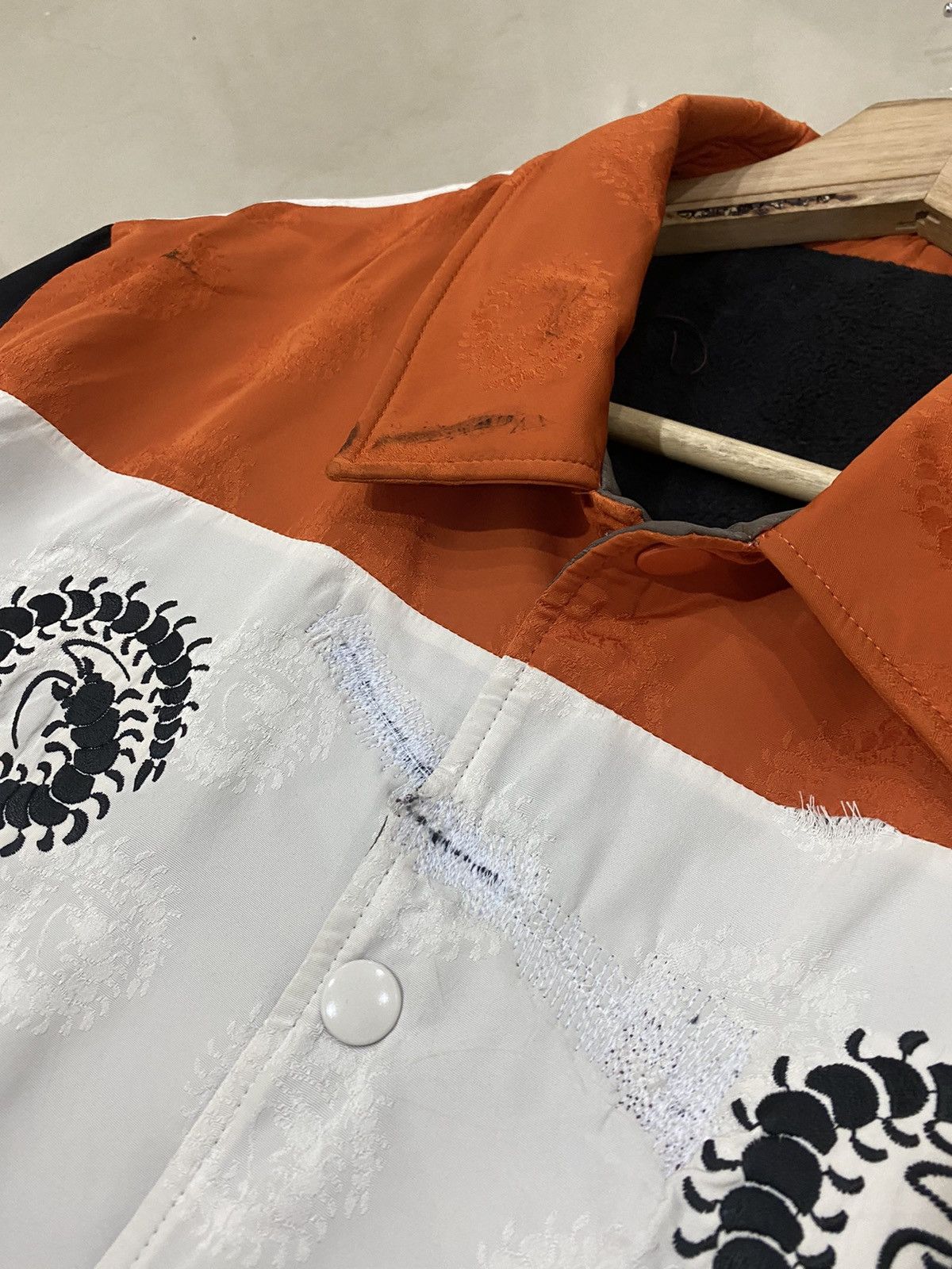 Jun Takahashi 🔥VTG UNDERCOVER CENTIPEDE JACQUARD SNAP BUTTON JACKET Size US M / EU 48-50 / 2 - 13 Thumbnail