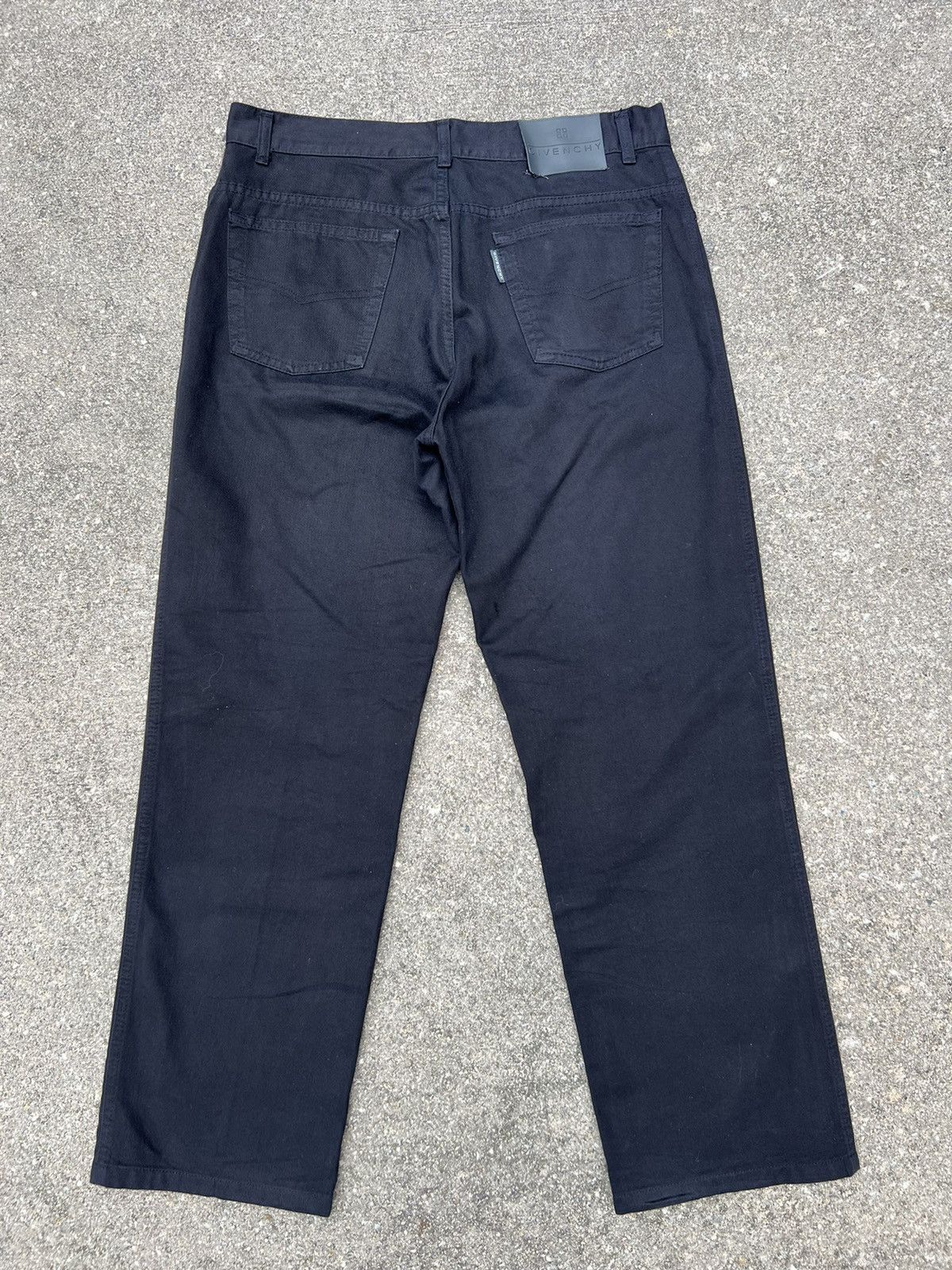 Givenchy Vintage 90s GIVENCHY Made in Italy Black Minimalist Jeans Size US 34 / EU 50 - 5 Thumbnail