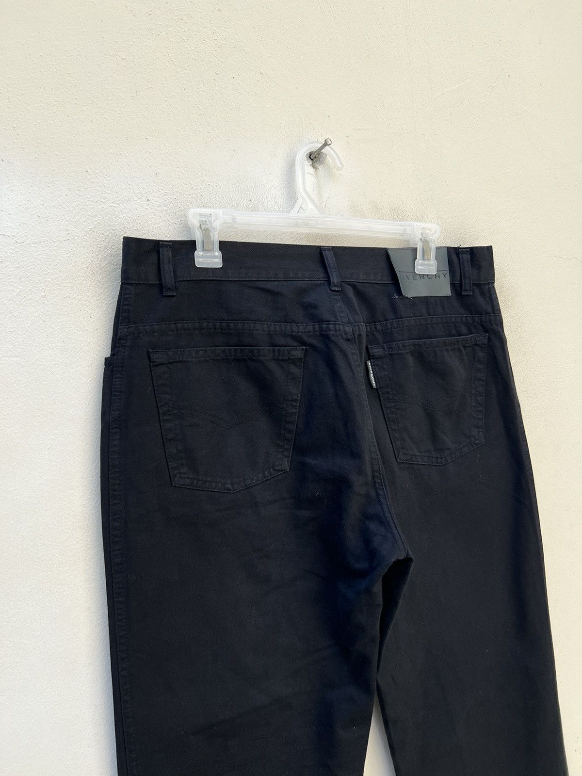 Givenchy Vintage 90s GIVENCHY Made in Italy Black Minimalist Jeans Size US 34 / EU 50 - 15 Thumbnail