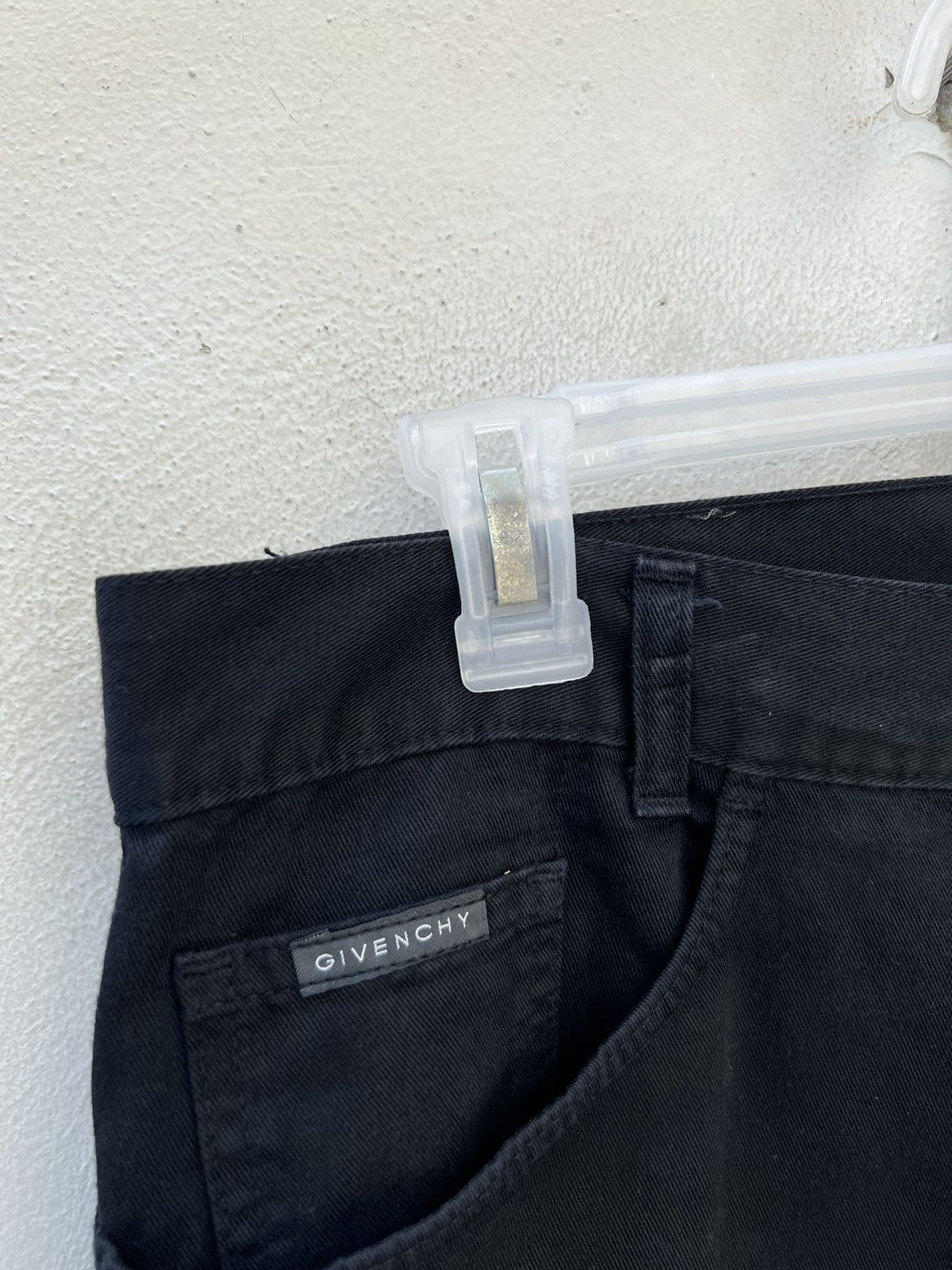 Givenchy Vintage 90s GIVENCHY Made in Italy Black Minimalist Jeans Size US 34 / EU 50 - 8 Thumbnail