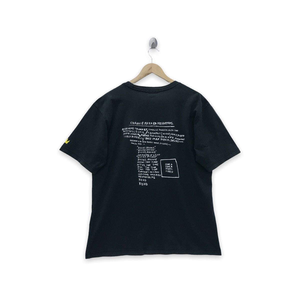 Rare!! Uniqlo X Jean Micheal Basquiat tee