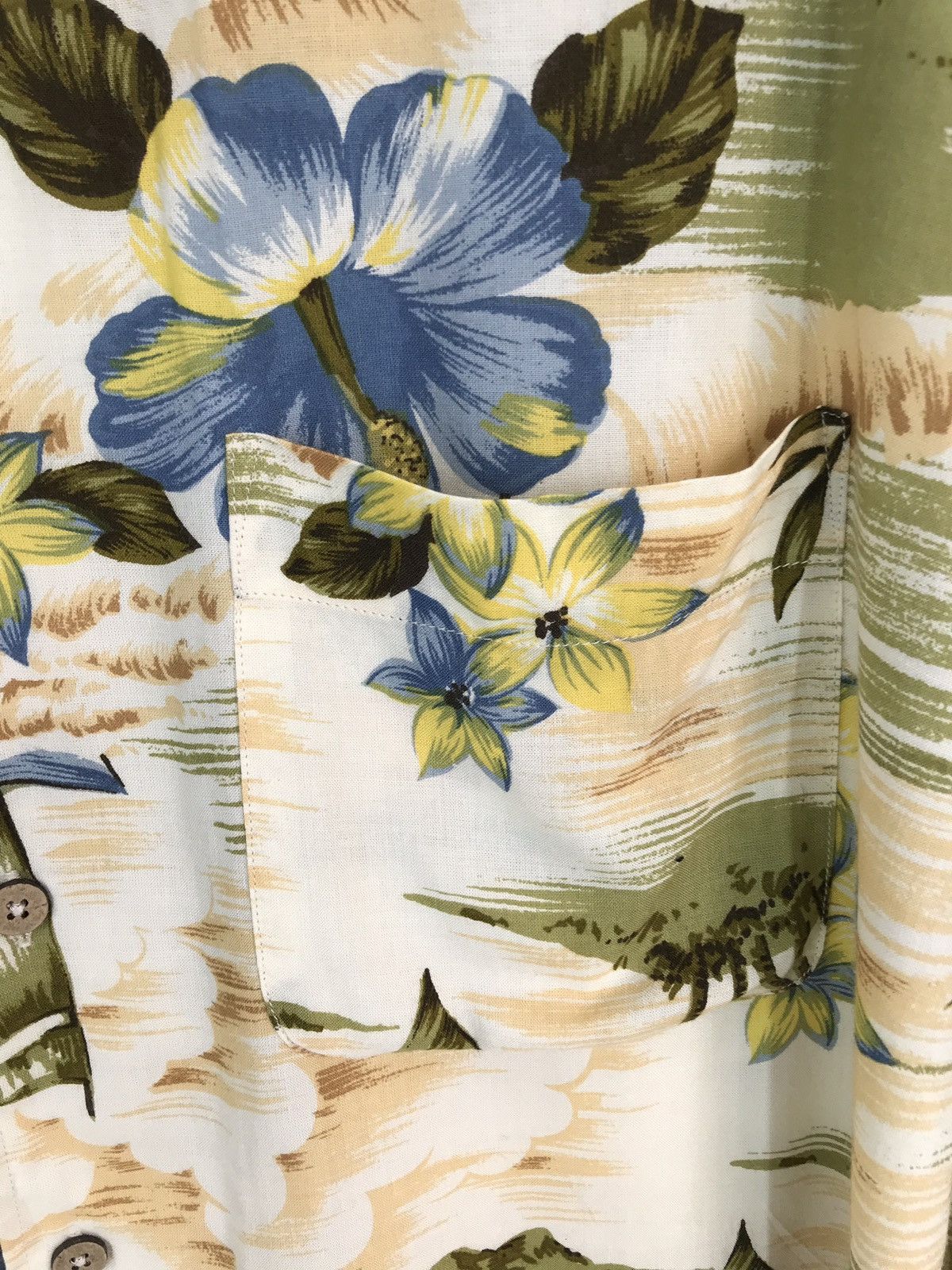 Sun Surf Japanese Hawaiian KEY LARGE Style 100% Rayon Shirt Aloha Size US L / EU 52-54 / 3 - 5 Thumbnail