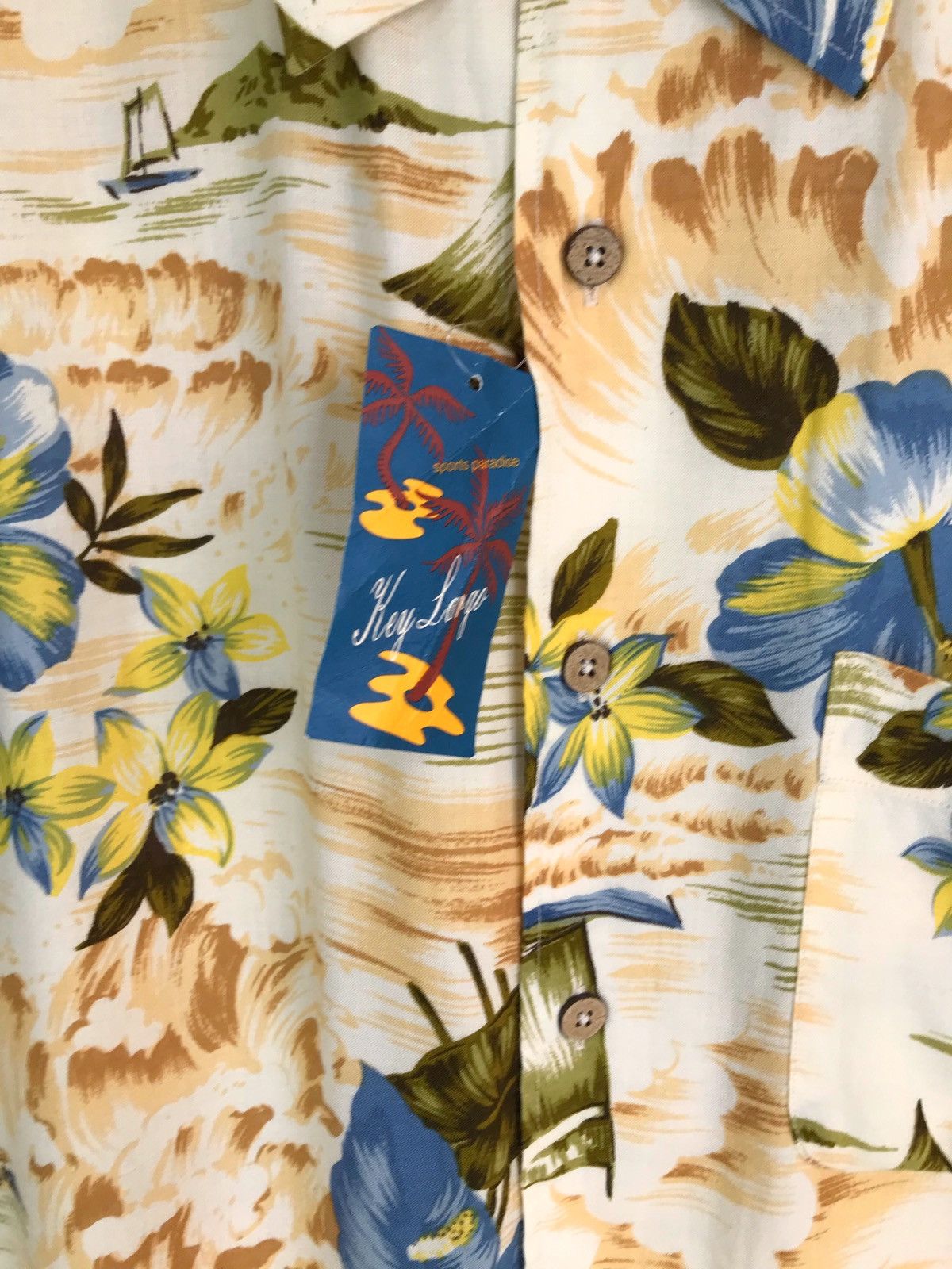 Sun Surf Japanese Hawaiian KEY LARGE Style 100% Rayon Shirt Aloha Size US L / EU 52-54 / 3 - 4 Thumbnail