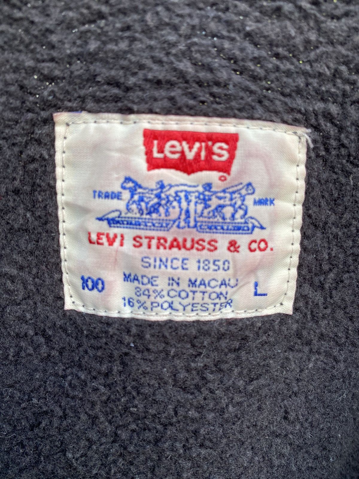Levi's × Levi's Vintage Clothing Vintage Levi’s Center Logo Crewneck Sweater Size US L / EU 52-54 / 3 - 3 Thumbnail