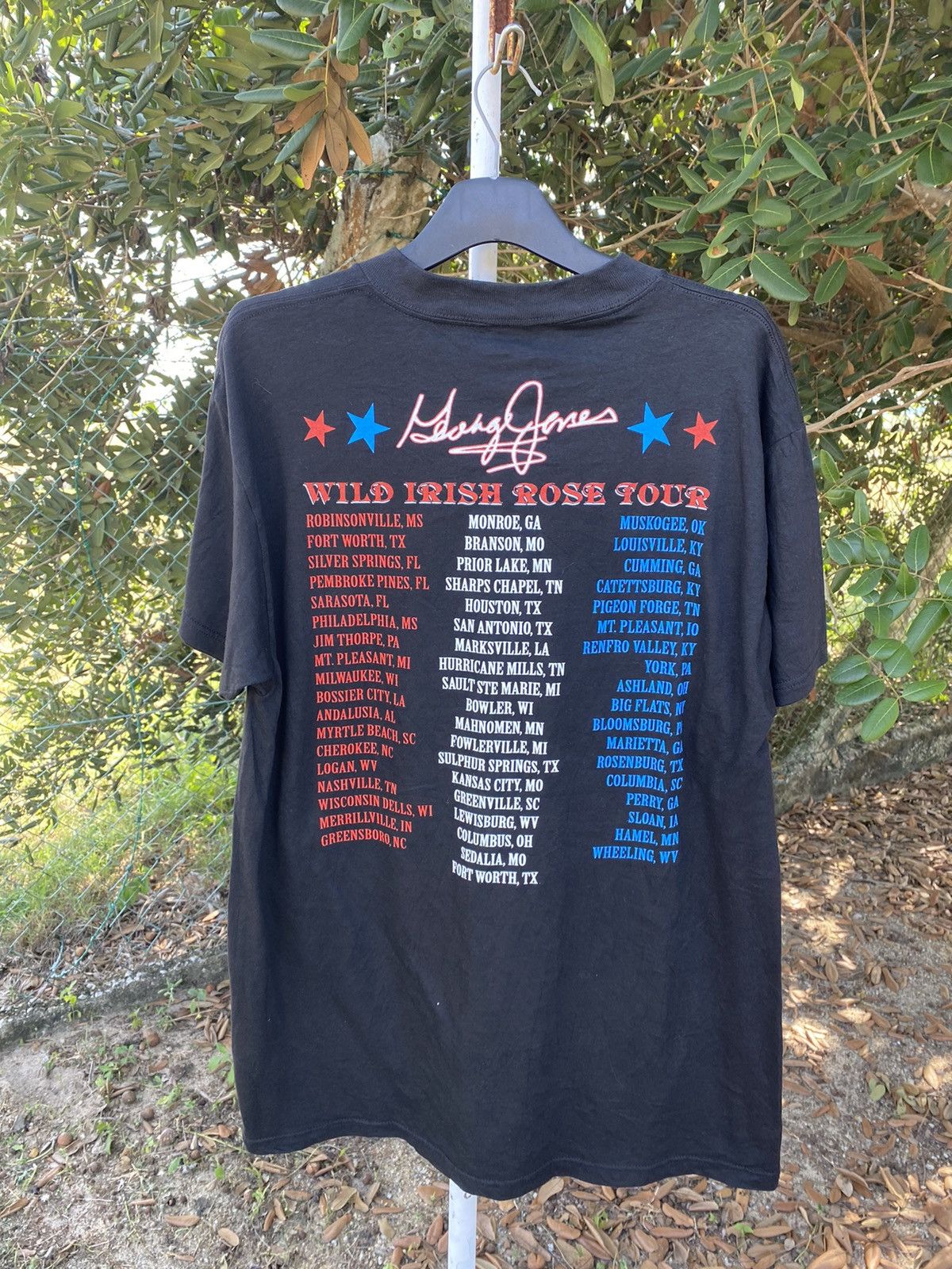 Band Tees × Tultex × Vintage Vintage George Jones Wild Irish Rose Tour Tee Size US L / EU 52-54 / 3 - 2 Thumbnail