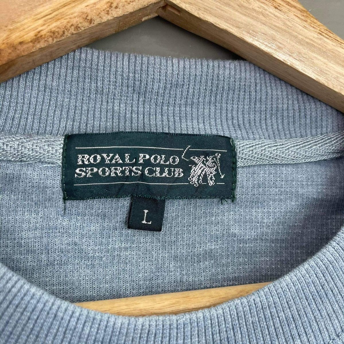 Japanese Brand Vintage Royal Polo Small Logo Sweatshirt Size M Size US M / EU 48-50 / 2 - 8 Thumbnail