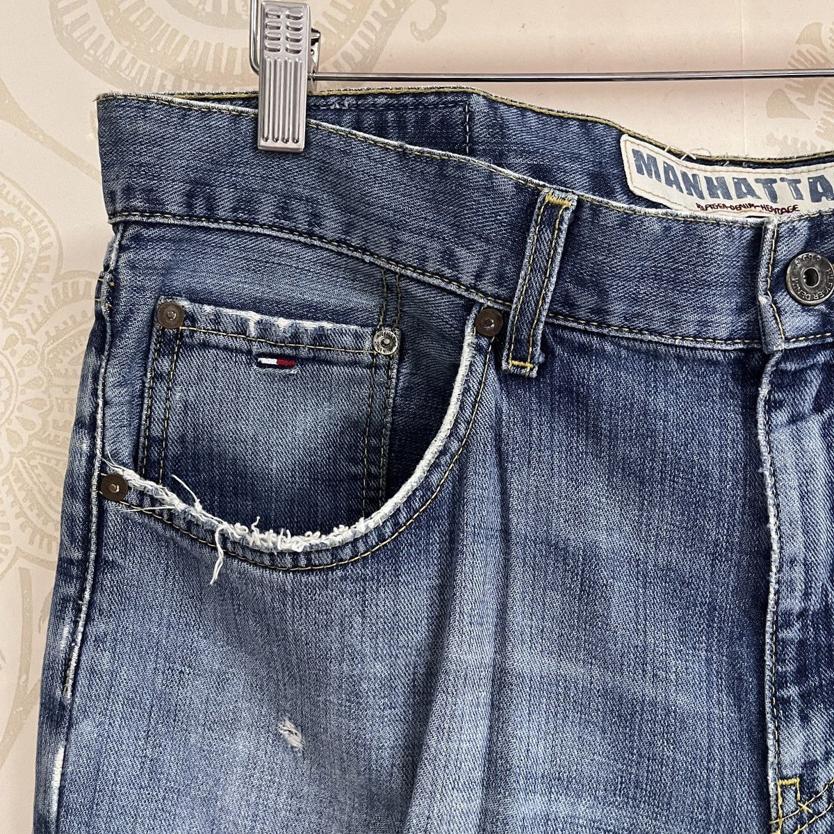 Tommy Hilfiger × Vintage Vintage Tommy Hilfiger Flare Heritage Manhattan Distressed Size US 36 / EU 52 - 4 Thumbnail