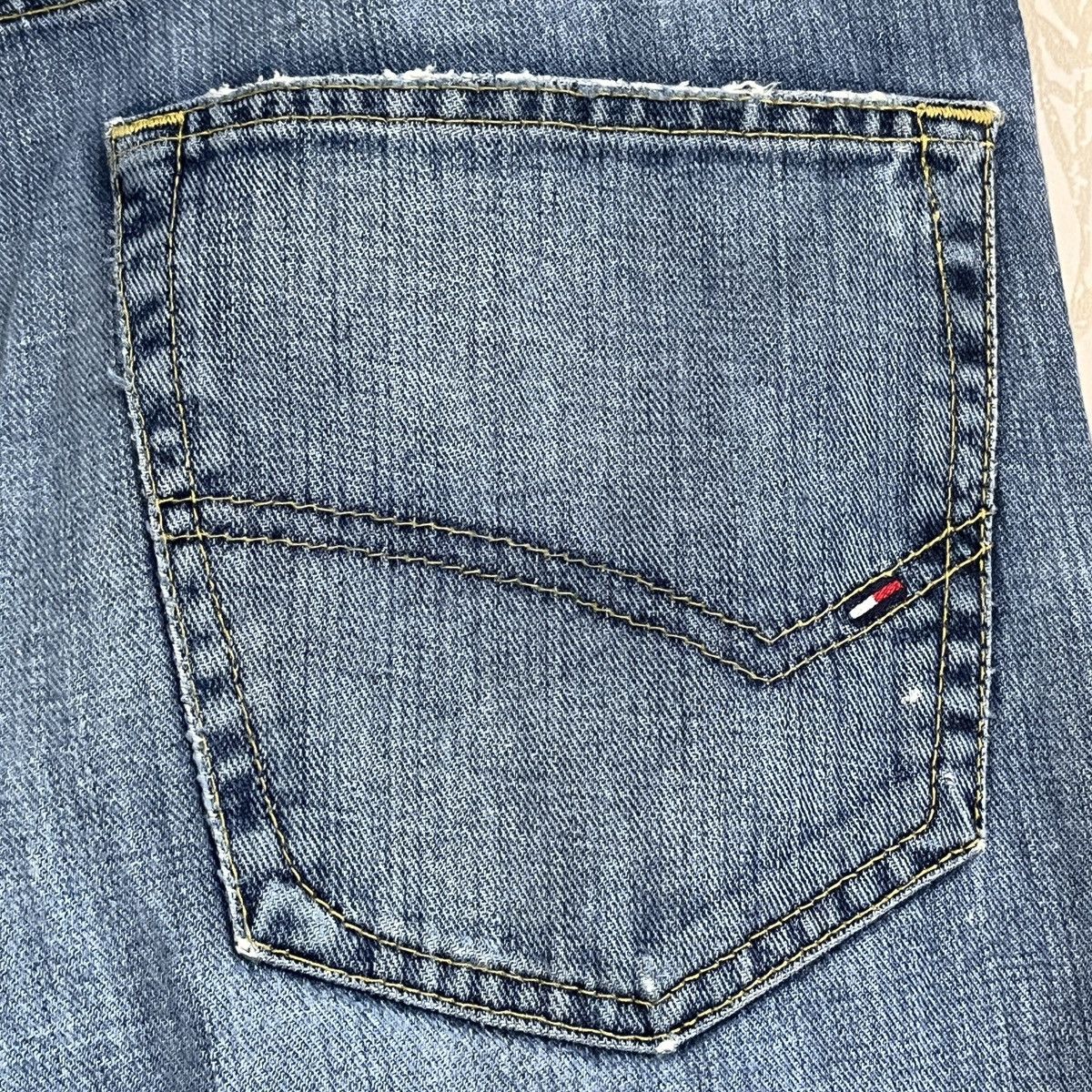 Tommy Hilfiger × Vintage Vintage Tommy Hilfiger Flare Heritage Manhattan Distressed Size US 36 / EU 52 - 12 Thumbnail