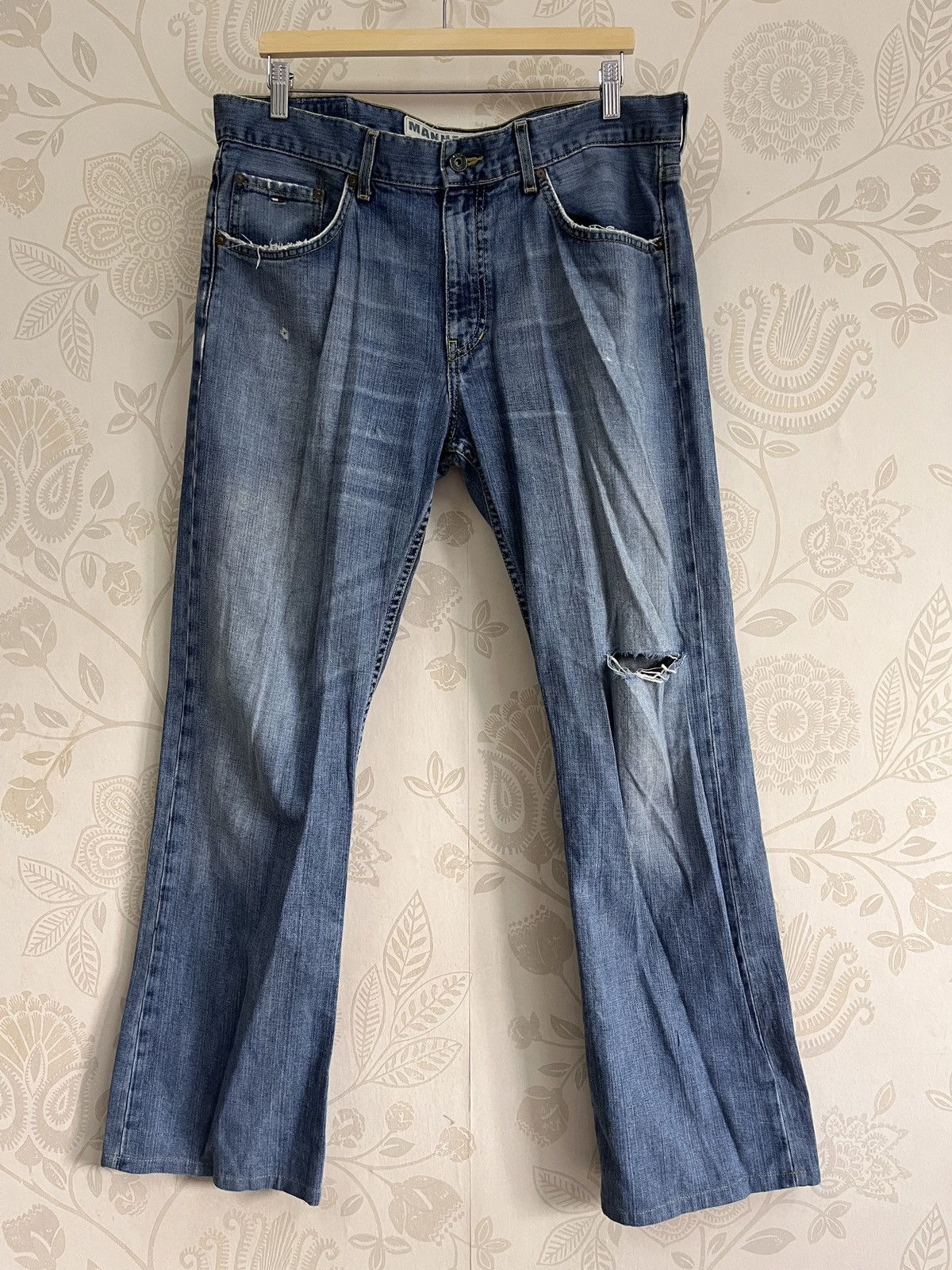Tommy Hilfiger × Vintage Vintage Tommy Hilfiger Flare Heritage Manhattan Distressed Size US 36 / EU 52 - 21 Thumbnail