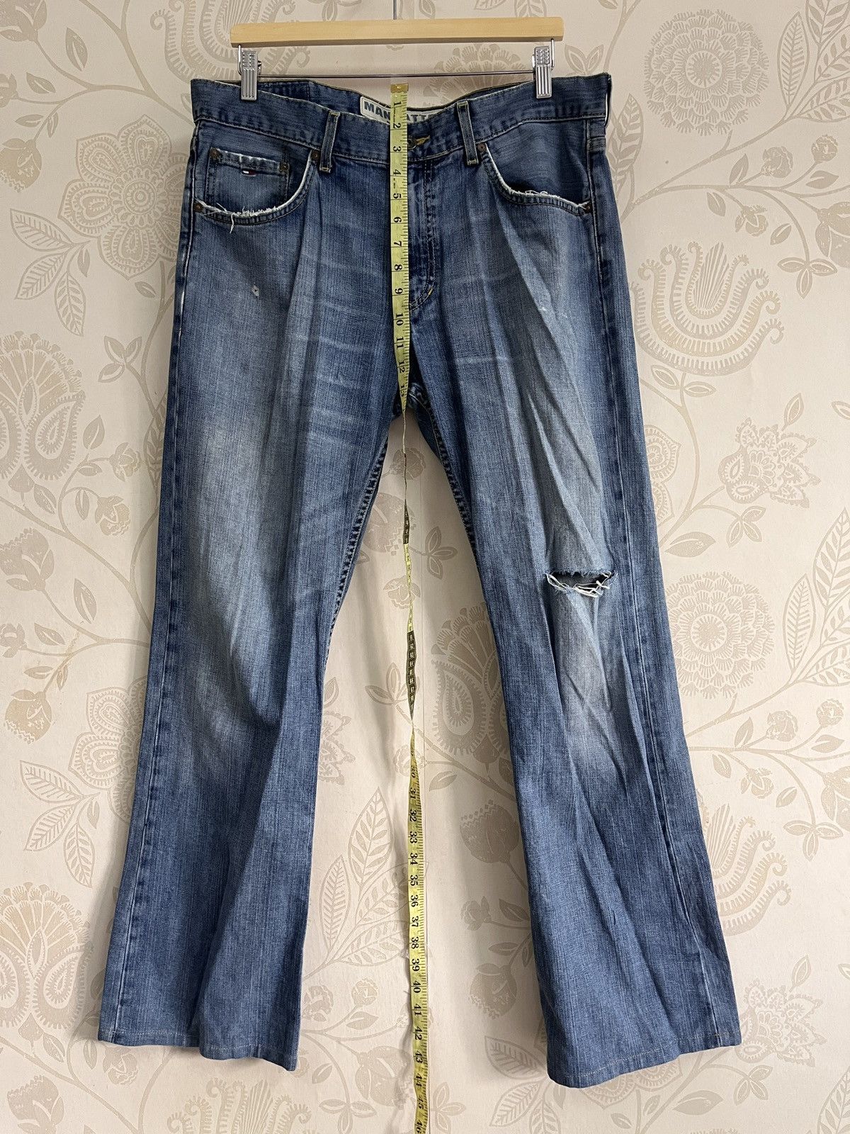 Tommy Hilfiger × Vintage Vintage Tommy Hilfiger Flare Heritage Manhattan Distressed Size US 36 / EU 52 - 2 Thumbnail
