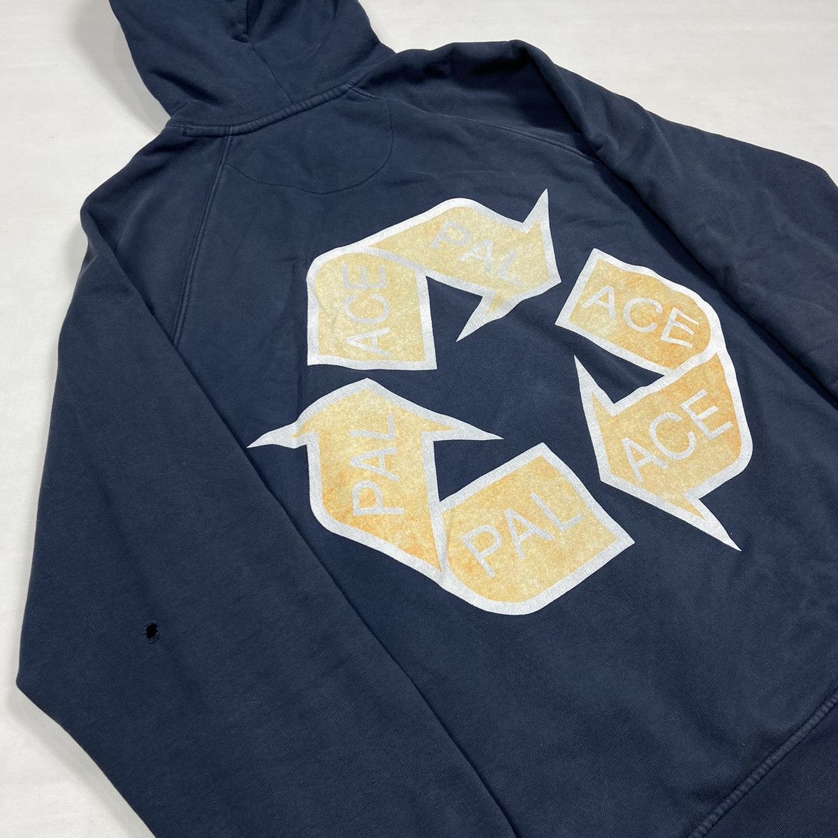 Palace RECYCLE ♻️ PALACE FADED HOODIE Size US M / EU 48-50 / 2 - 4 Thumbnail