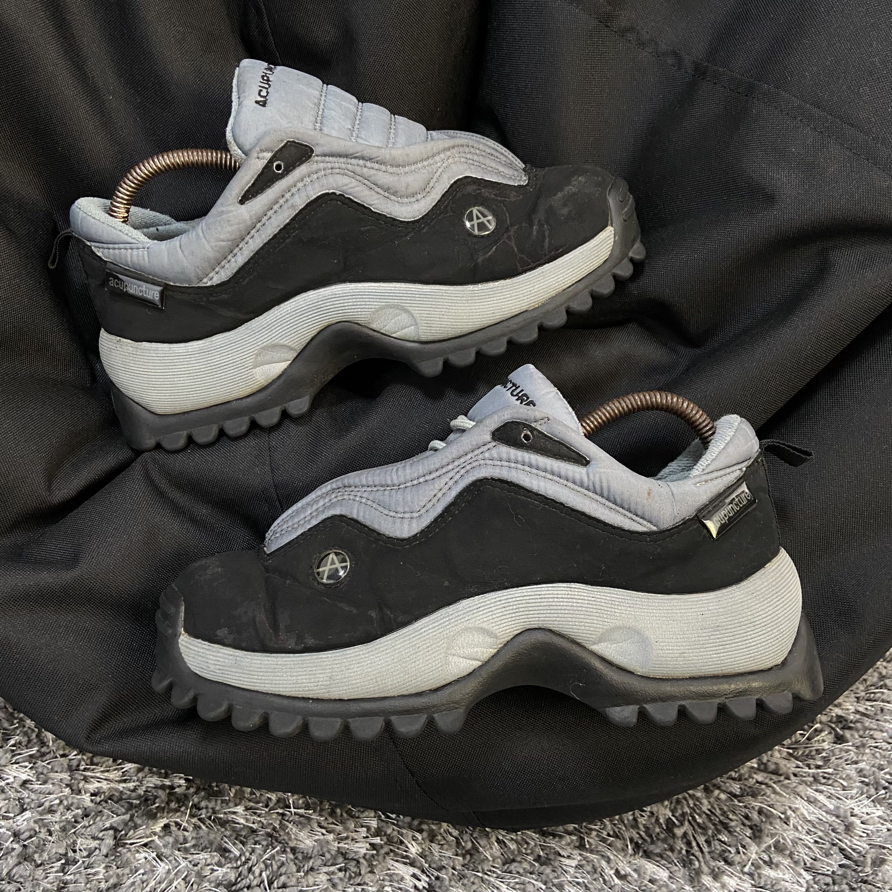 Acupuncture shoes 90s outlet