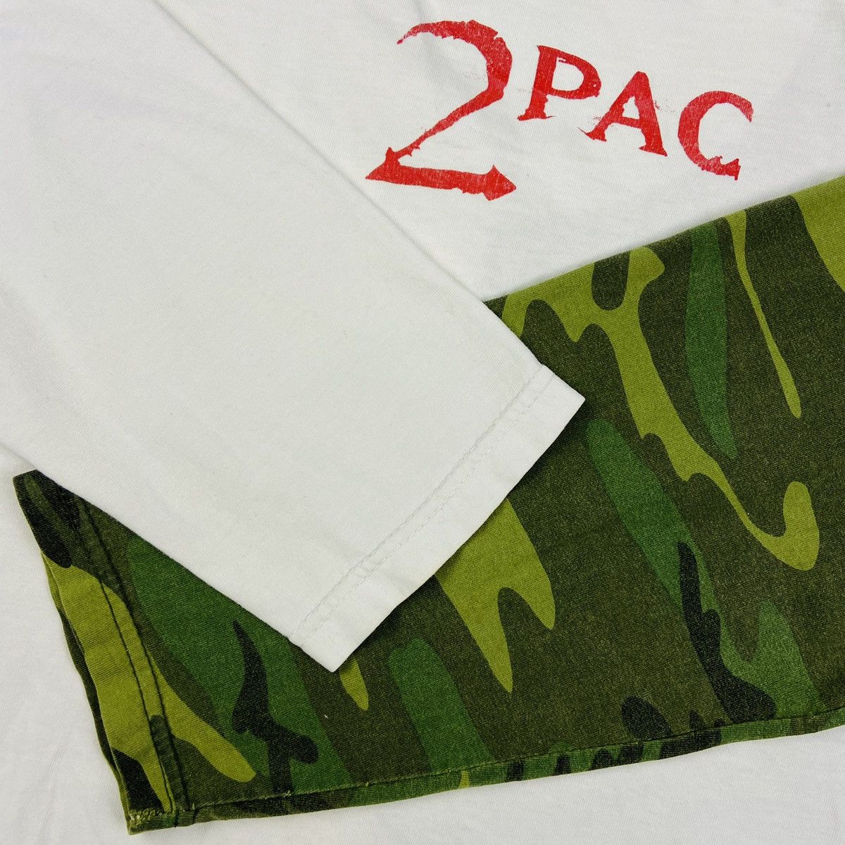 Rap Tees 2PAC AMARU SHAKUR FOREVER LEGEND LONGSLEEVE 1990s - № 1019 Size US L / EU 52-54 / 3 - 2 Thumbnail