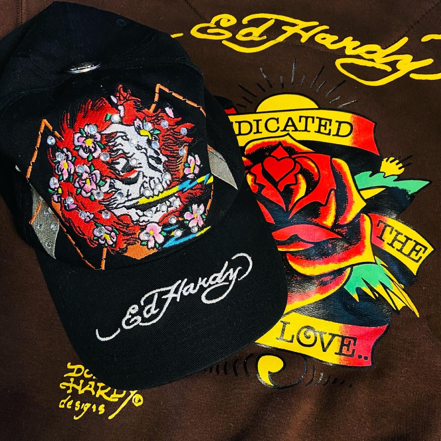 Ed Hardy ED HARDY SWAROWSKY EMBROIDERED BIG LOGO SKELETON OG CAP Size ONE SIZE - 1 Thumbnail