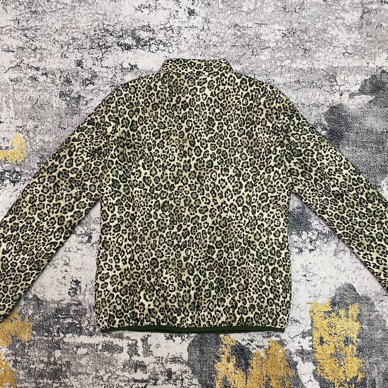 United Colors Of Benetton Z23 UNITED COLORS OF BENETTON LEOPARD FULLPRINT DOWN JACKET Size M / US 6-8 / IT 42-44 - 3 Thumbnail