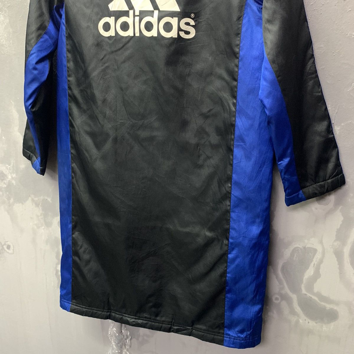 Adidas × Vintage Adidas Blanket Long Jacket Big Logo Size US L / EU 52-54 / 3 - 11 Thumbnail