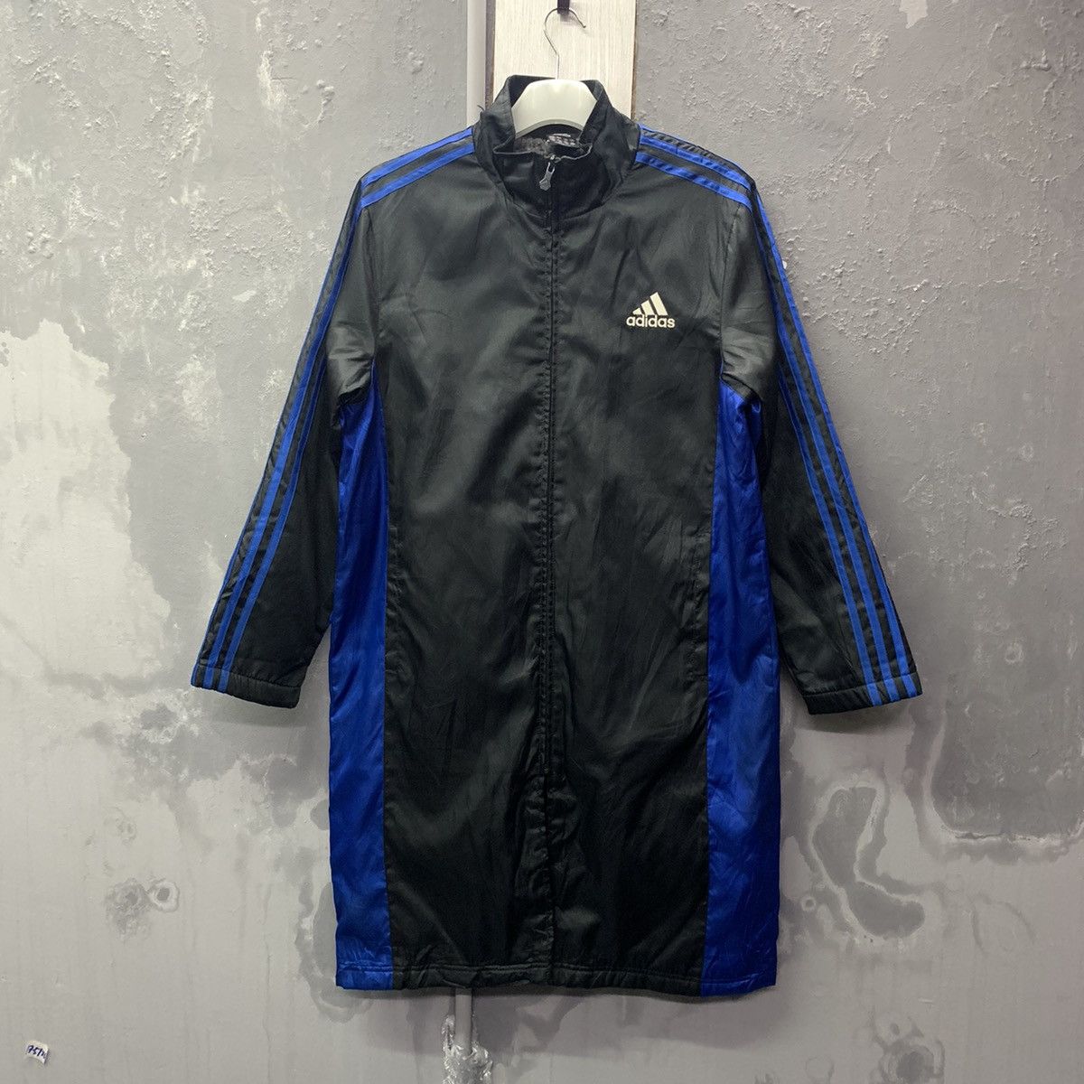 Adidas × Vintage Adidas Blanket Long Jacket Big Logo Size US L / EU 52-54 / 3 - 2 Thumbnail