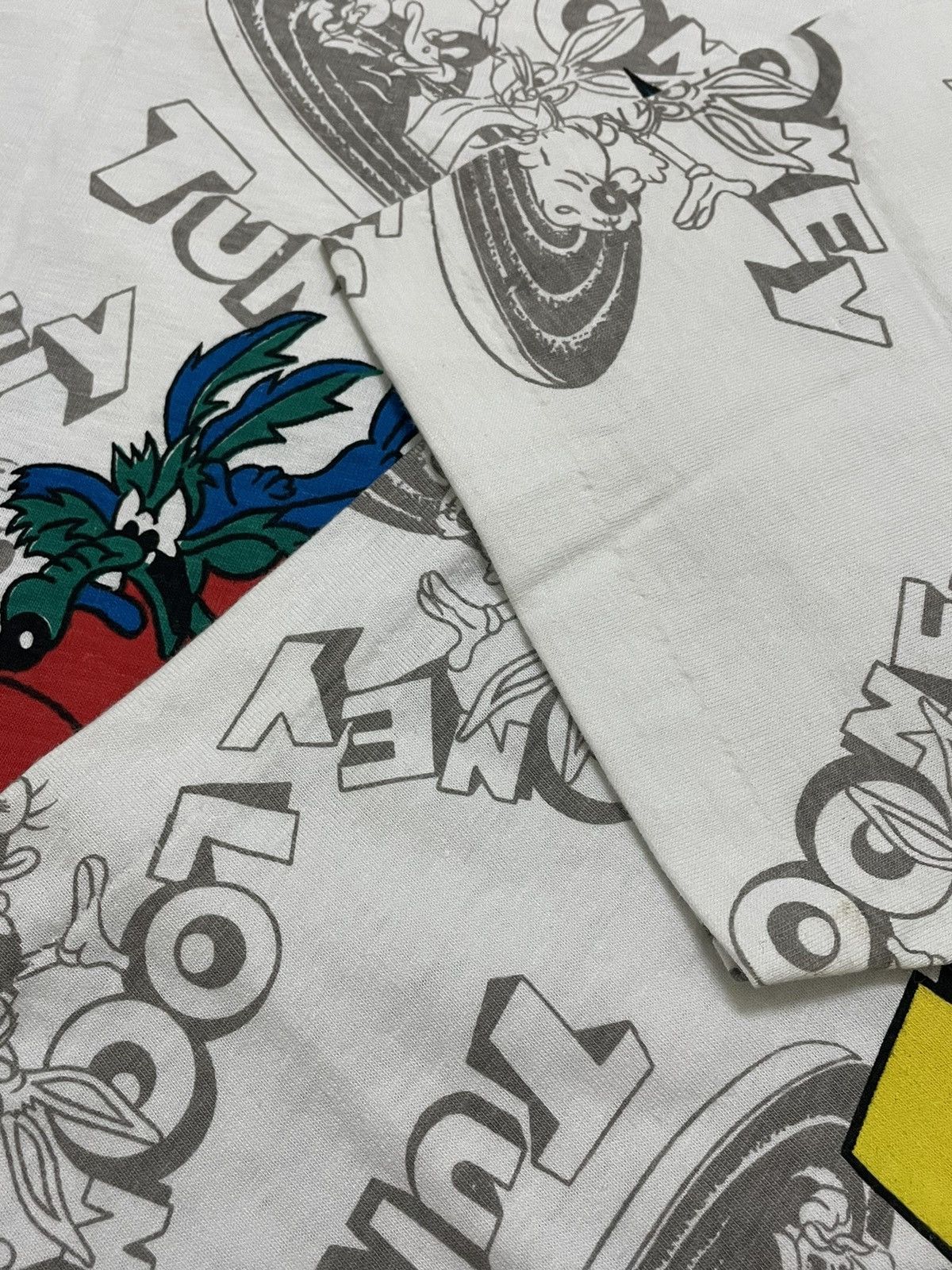 Vintage Vintage Looney Tunes T.Shirt Size US L / EU 52-54 / 3 - 7 Thumbnail