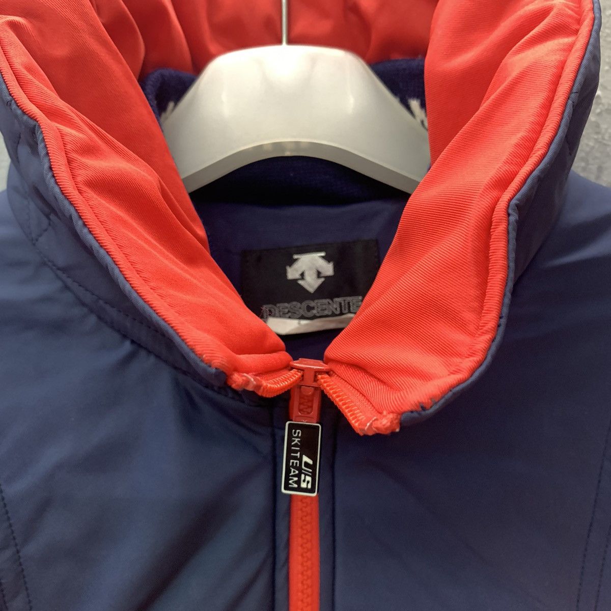 Descente × Vintage Vintage Descente US Ski Team Insulated Hoodie Jacket Size US L / EU 52-54 / 3 - 9 Thumbnail