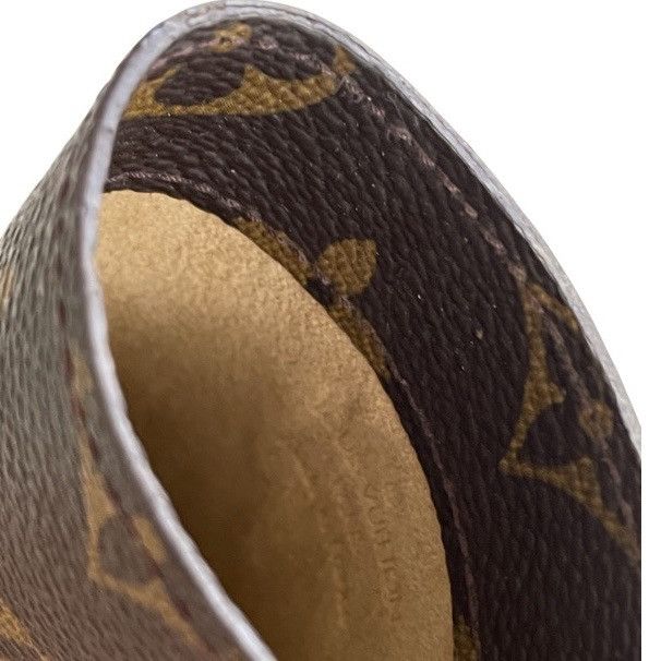 Louis Vuitton Monogram Sunglasses Holder Size ONE SIZE - 5 Thumbnail