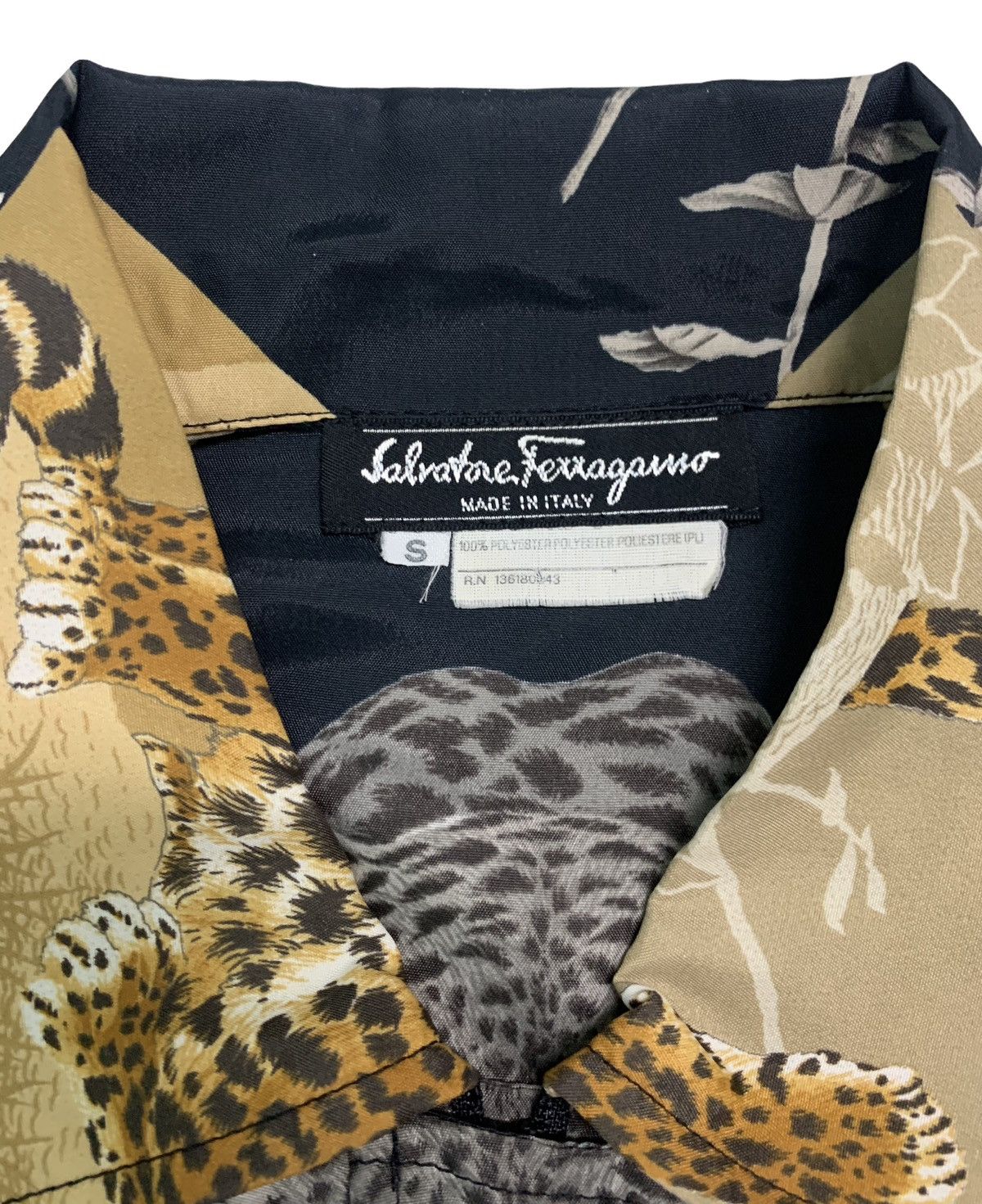 Salvatore Ferragamo Silk Salvatore Ferragamo Leopard Print Quited Coach Jacket Size S / US 4 / IT 40 - 10 Thumbnail