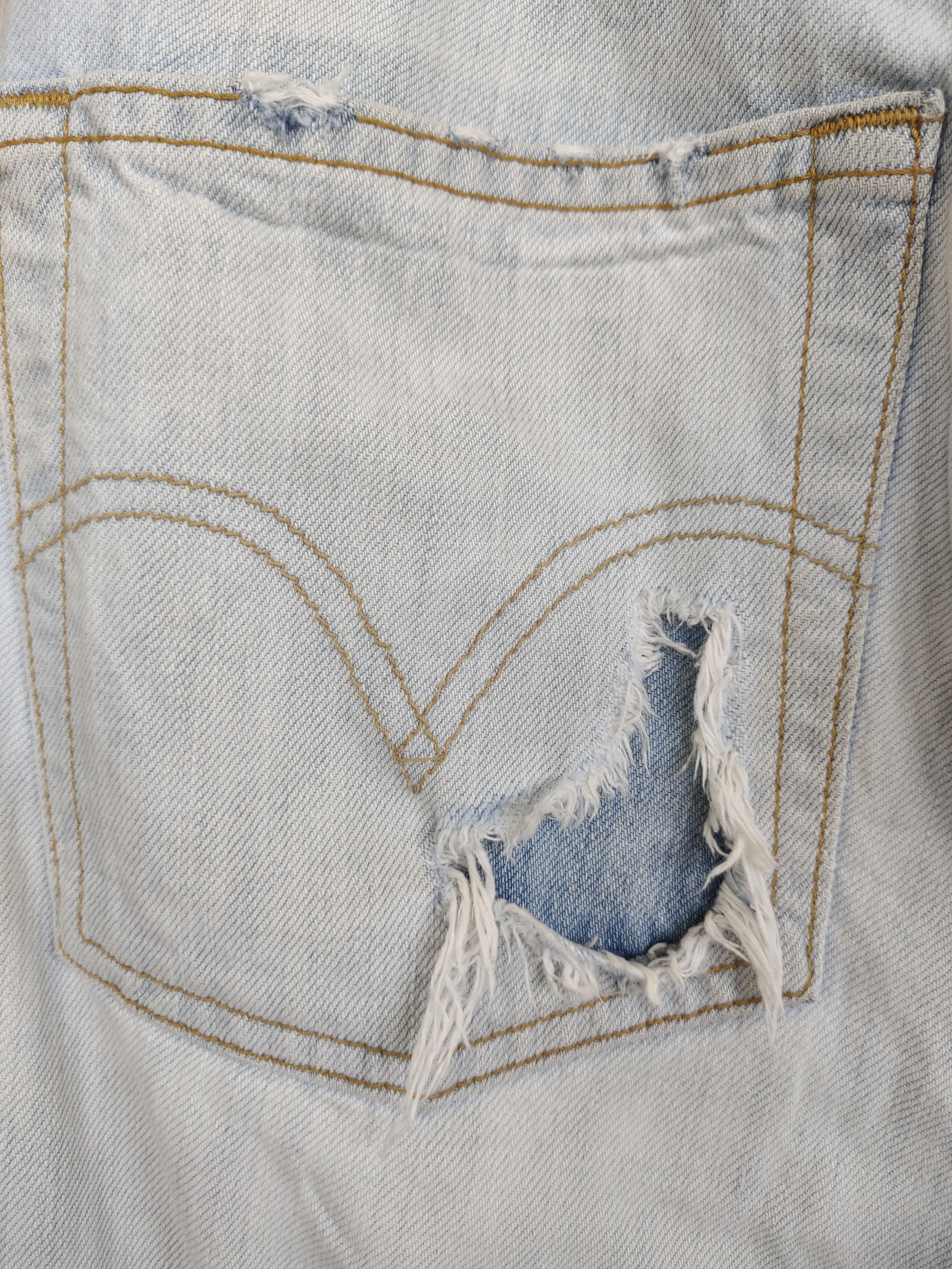Levi's LEVIS 501 Distressed Denim Pants Size US 30 / EU 46 - 17 Thumbnail