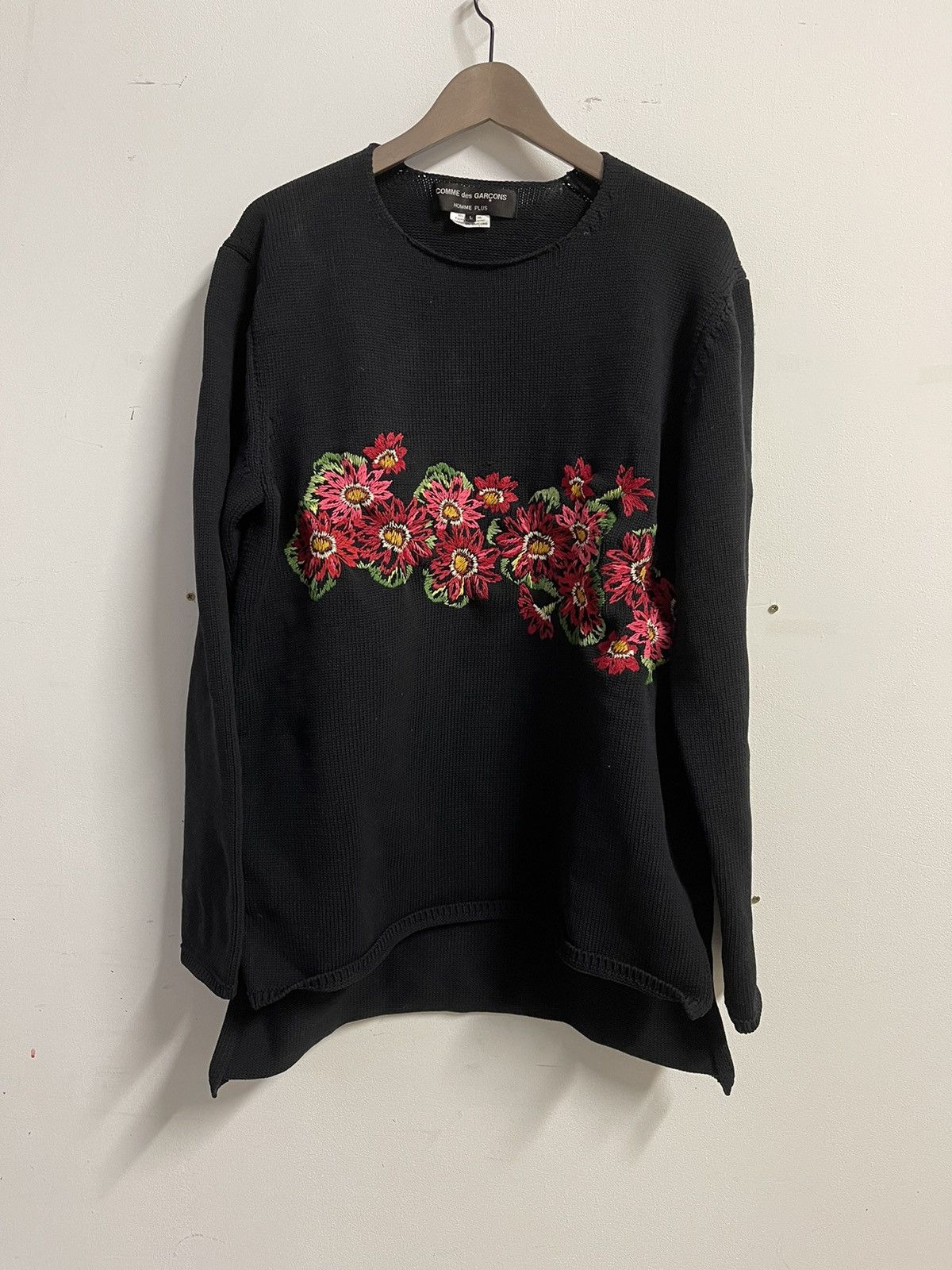 HOMME PLUS SS22 floral embroidery spongy knit