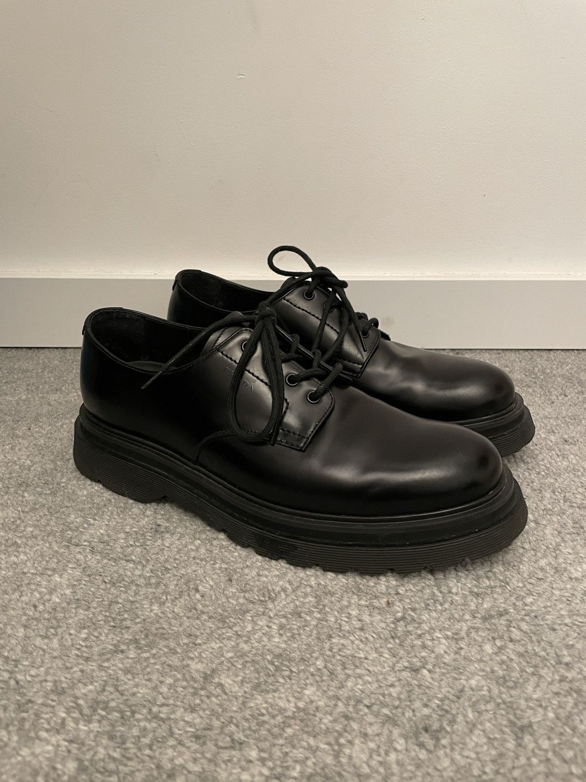 Prada Prada FW19 Black Spazzolato Leather Derby Shoe Derbies Size US 11 / EU 44 - 1 Thumbnail