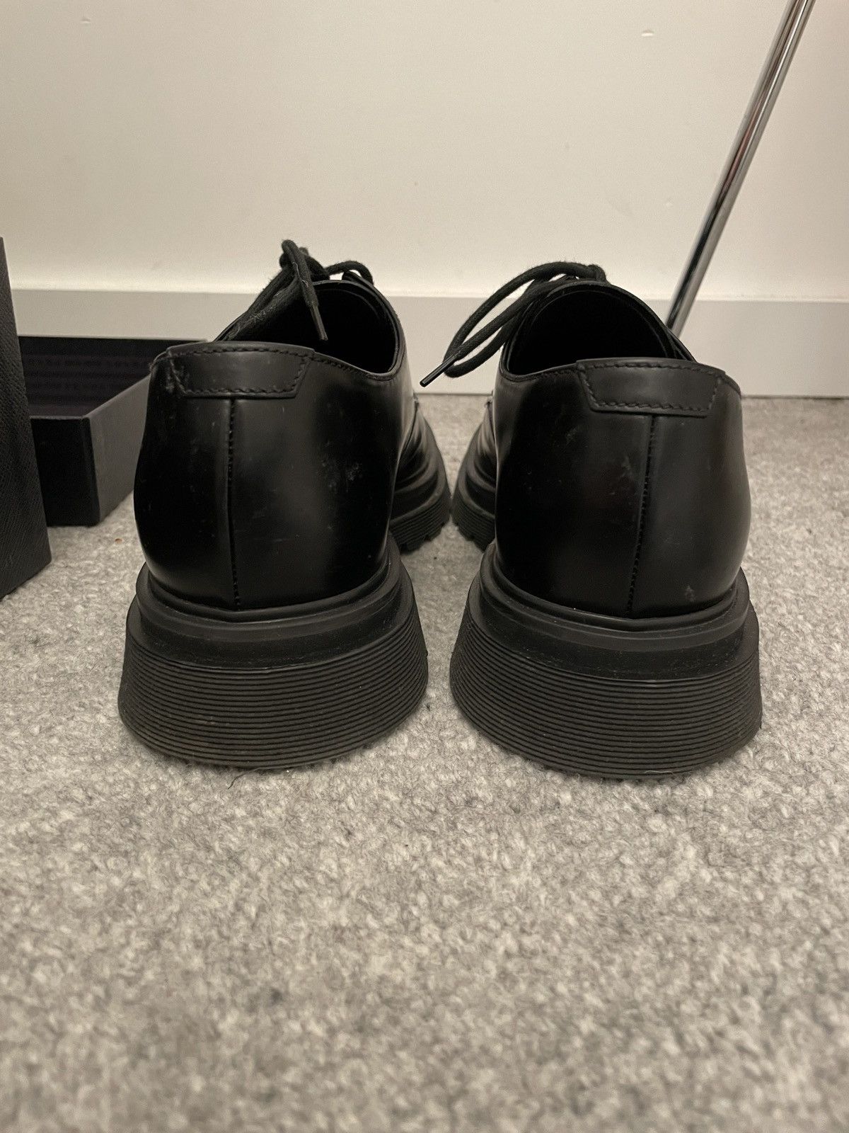 Prada Prada FW19 Black Spazzolato Leather Derby Shoe Derbies Size US 11 / EU 44 - 6 Thumbnail