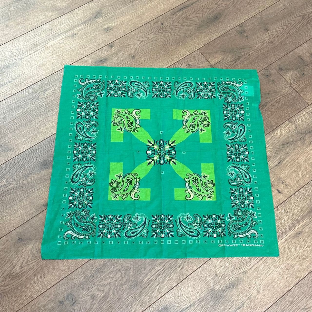 Off-White Off-White Mint Green Arrow Print Bandana Scarf Size ONE SIZE - 4 Thumbnail