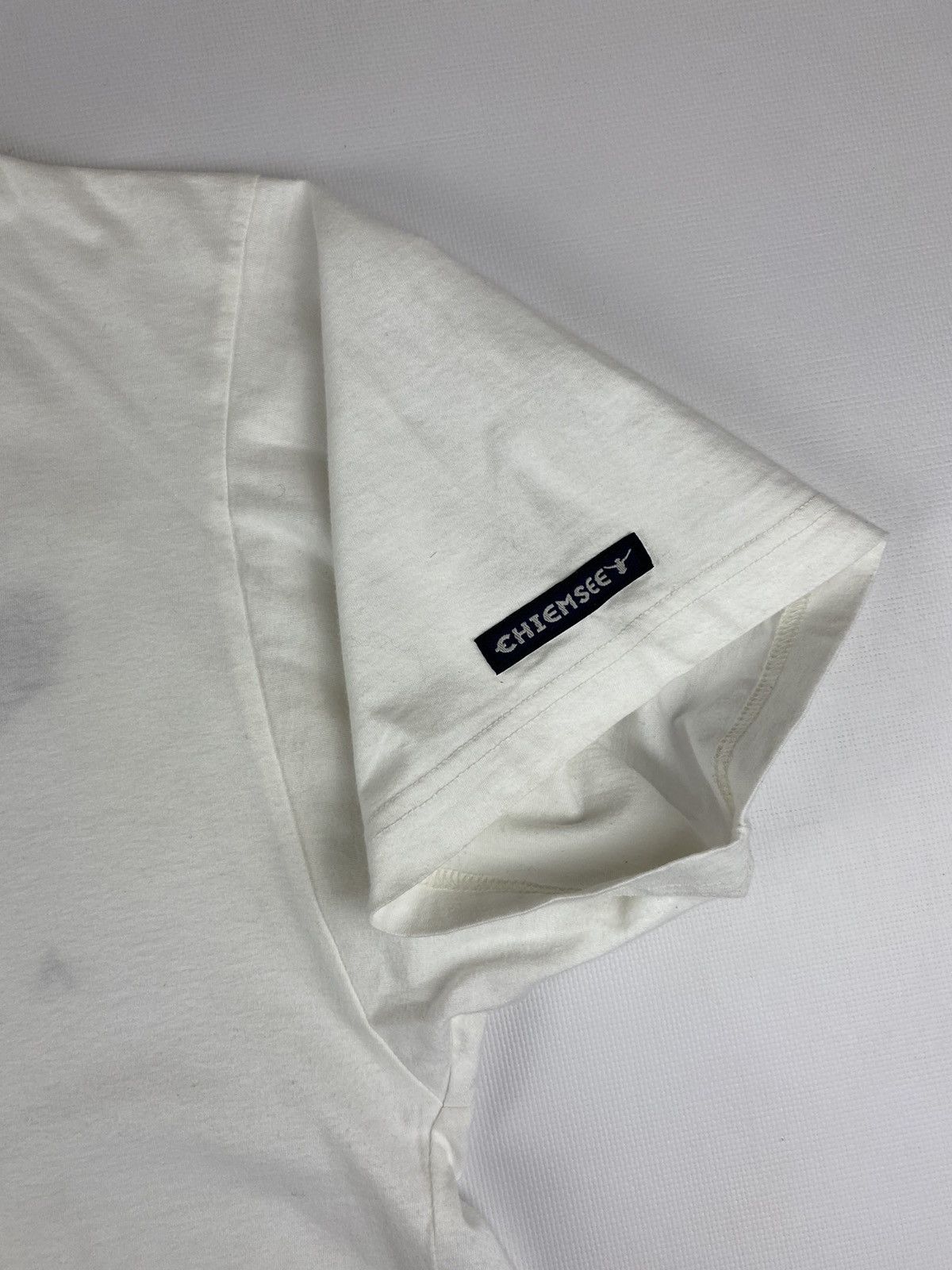 Vintage Vintage Chiemsee T Shirt Size L Size US L / EU 52-54 / 3 - 12 Thumbnail
