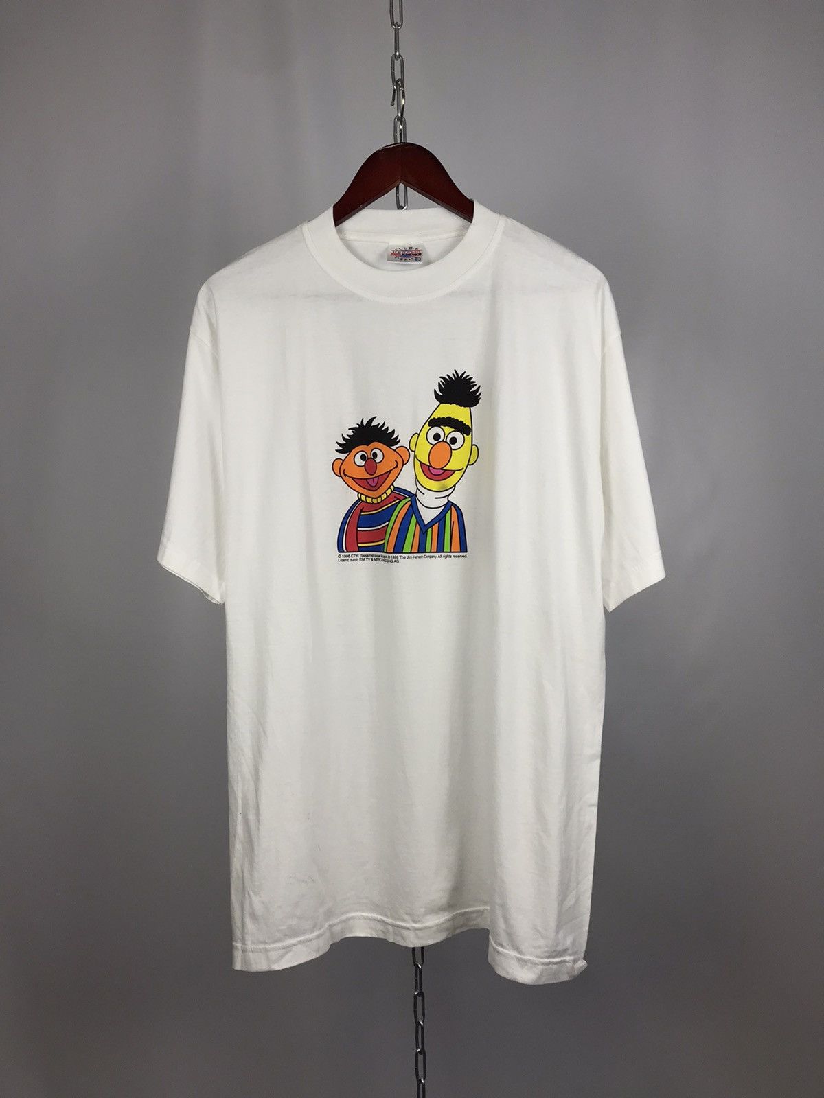 Vintage Sesame Street Muppets 1998 vintage comics movie tee Size US XL / EU 56 / 4 - 1 Thumbnail