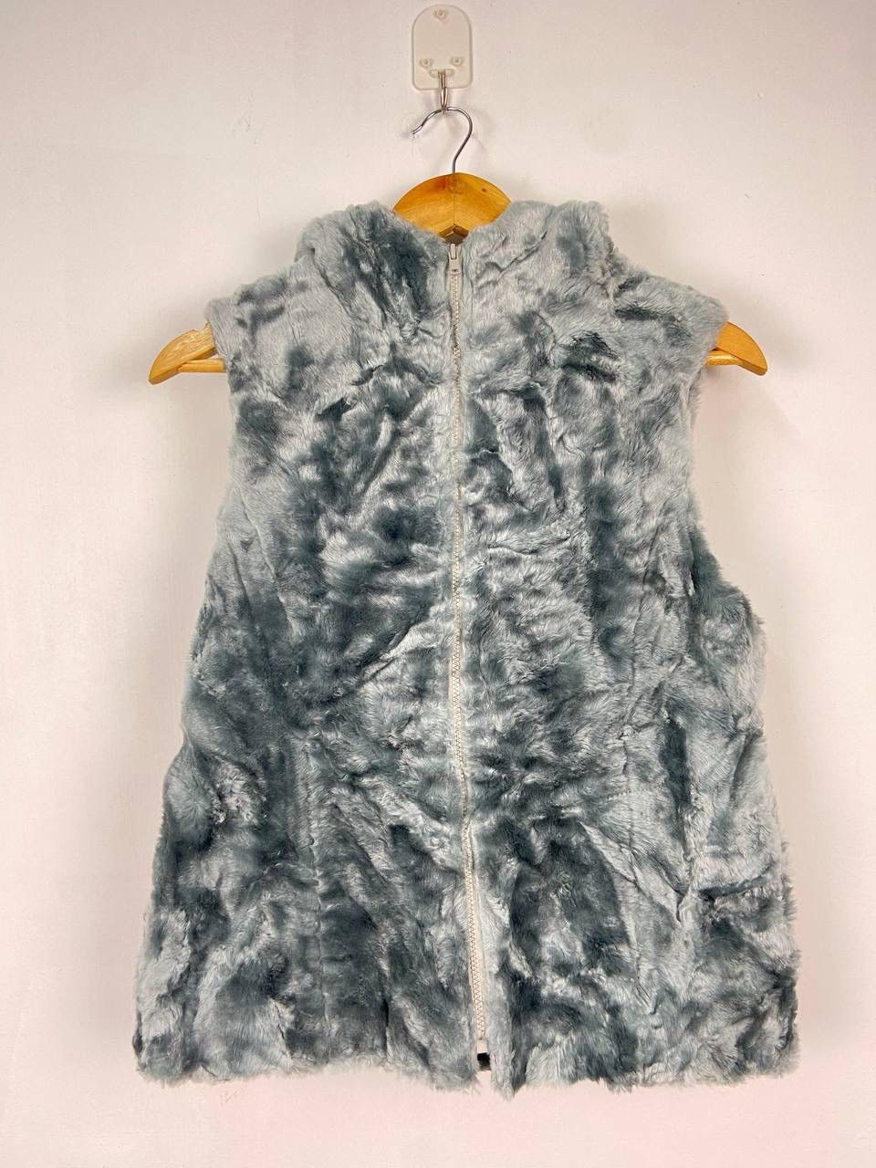 Japanese Brand 🇯🇵 Japanese Brand Retro Girl Mohair Fur Vest Jacket Size M / US 6-8 / IT 42-44 - 1 Thumbnail