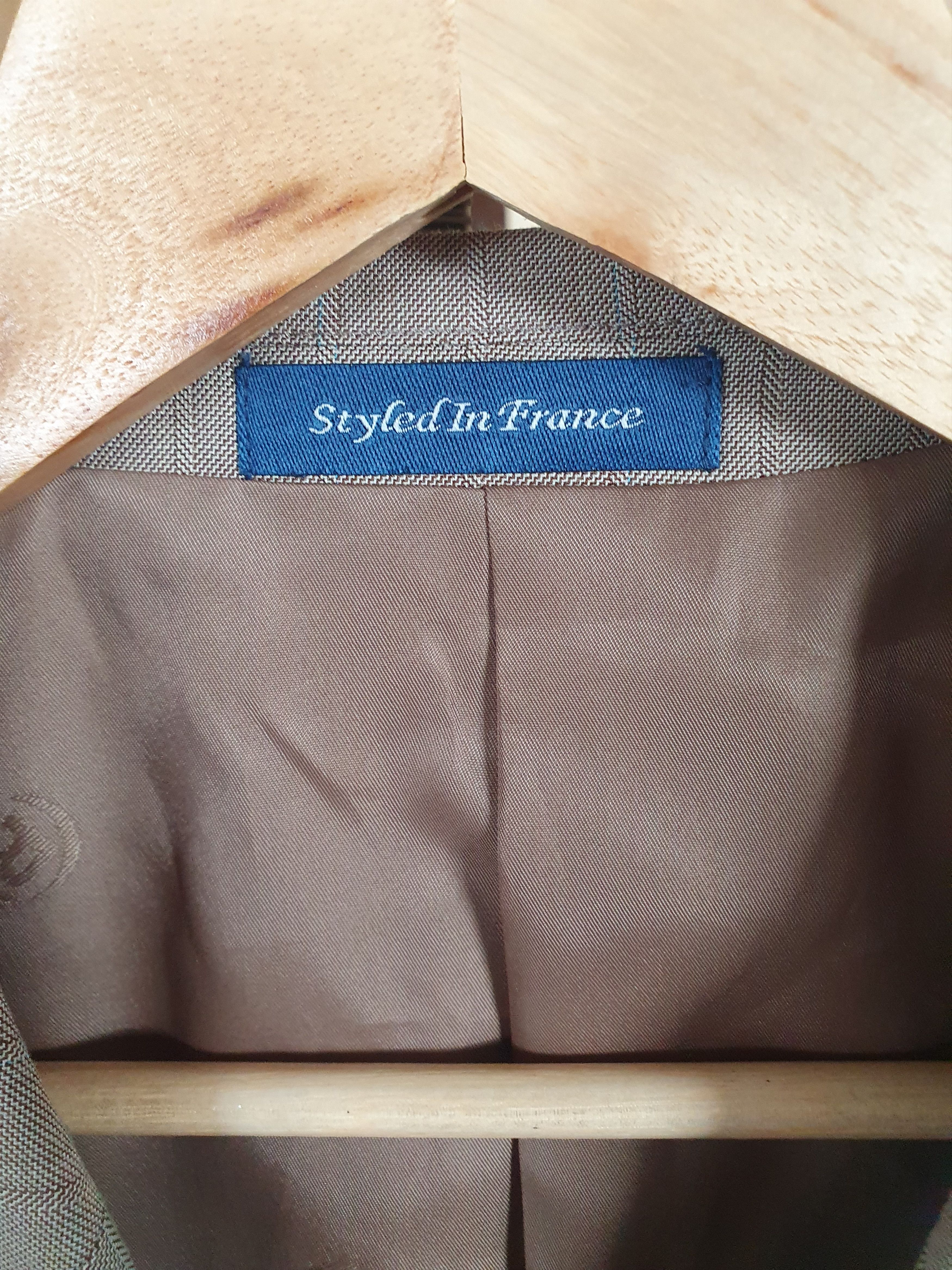 Other Rochas Paris Styled in France wool blazer,sz L Size US L / EU 52-54 / 3 - 4 Thumbnail