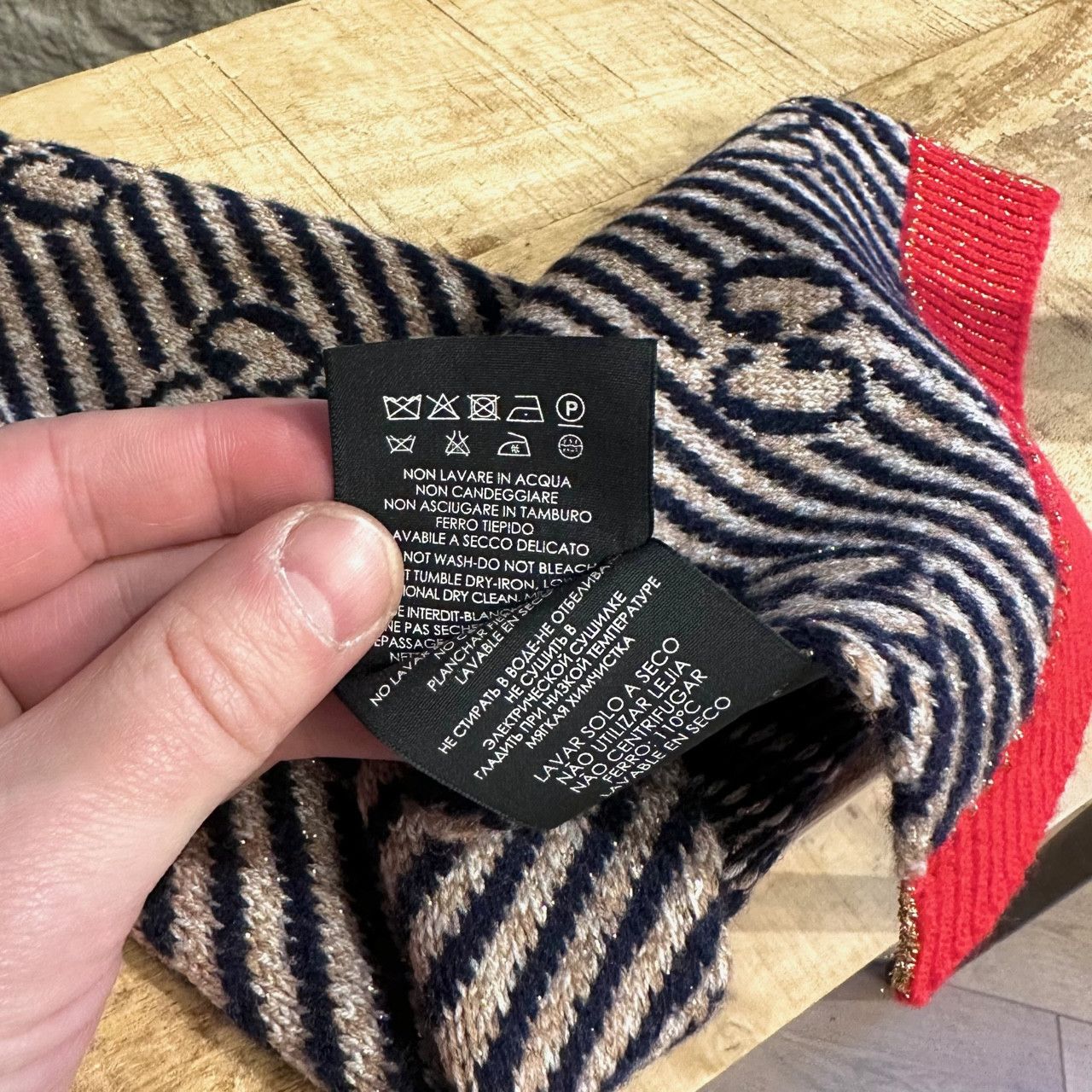 Gucci Gucci Diagonal Beige Navy GG Diagonal Stripe Scarf Size ONE SIZE - 5 Thumbnail