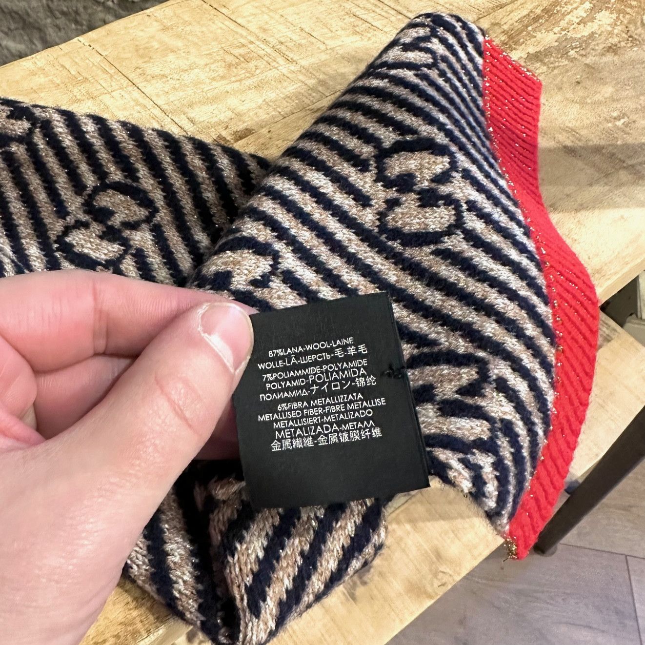 Gucci Gucci Diagonal Beige Navy GG Diagonal Stripe Scarf Size ONE SIZE - 4 Thumbnail