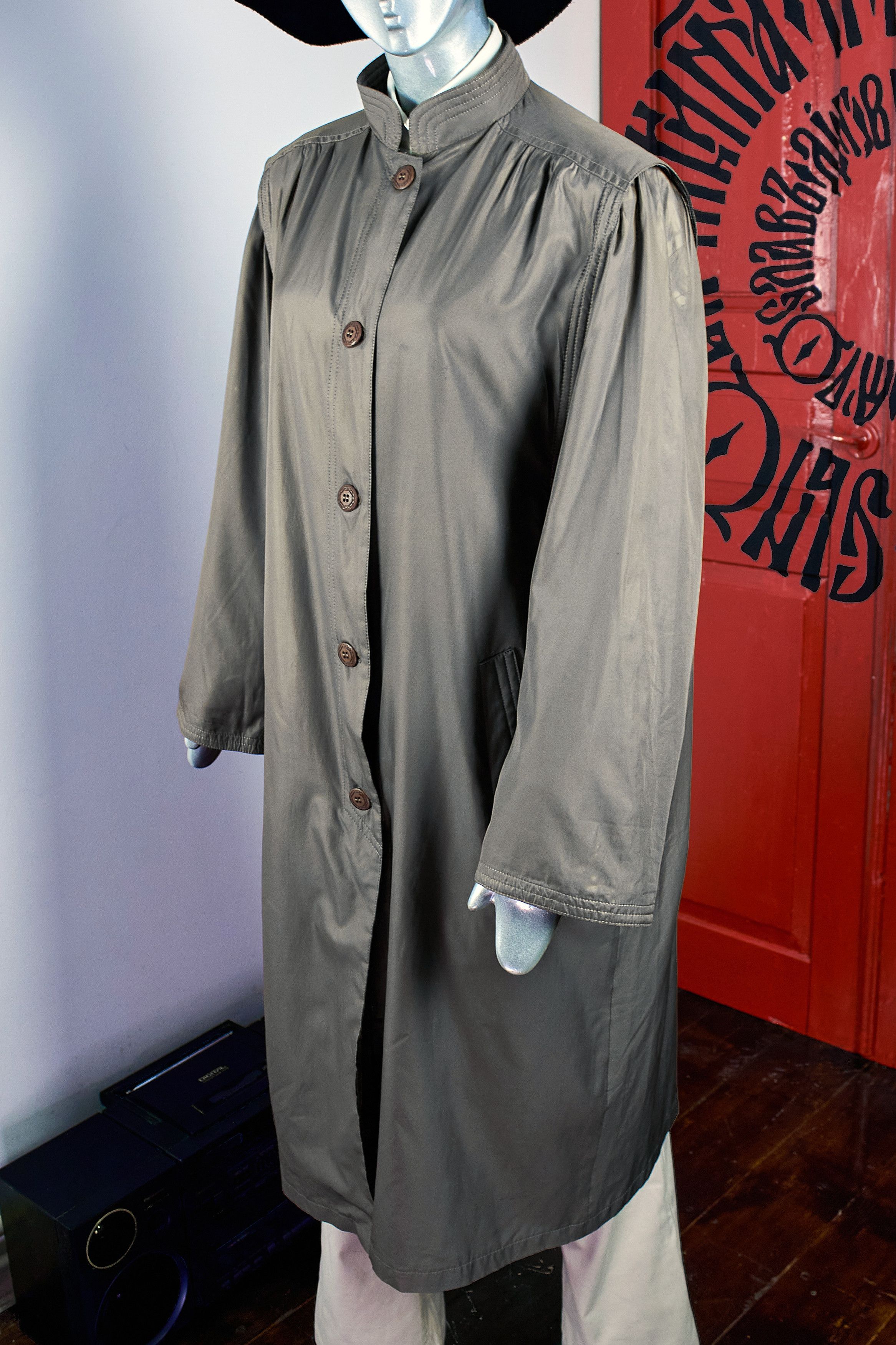 Vintage Claude Havrey Paris vintage women's trench coat Size XL / US 12-14 / IT 48-50 - 8 Thumbnail