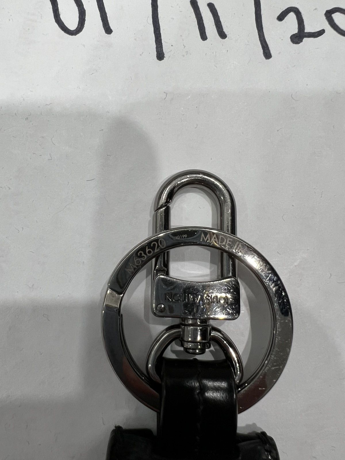 Louis Vuitton Louis Vuitton Leather Key Ring Size ONE SIZE - 3 Thumbnail
