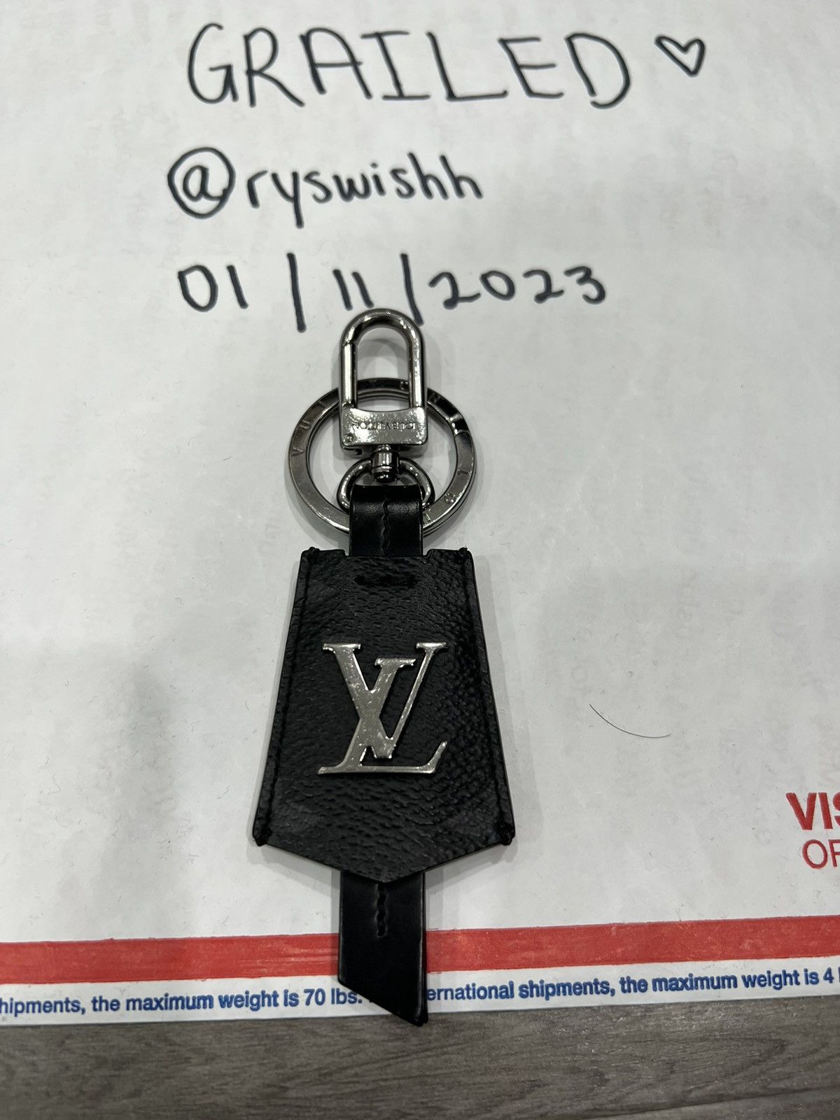 Louis Vuitton Louis Vuitton Leather Key Ring Size ONE SIZE - 2 Thumbnail