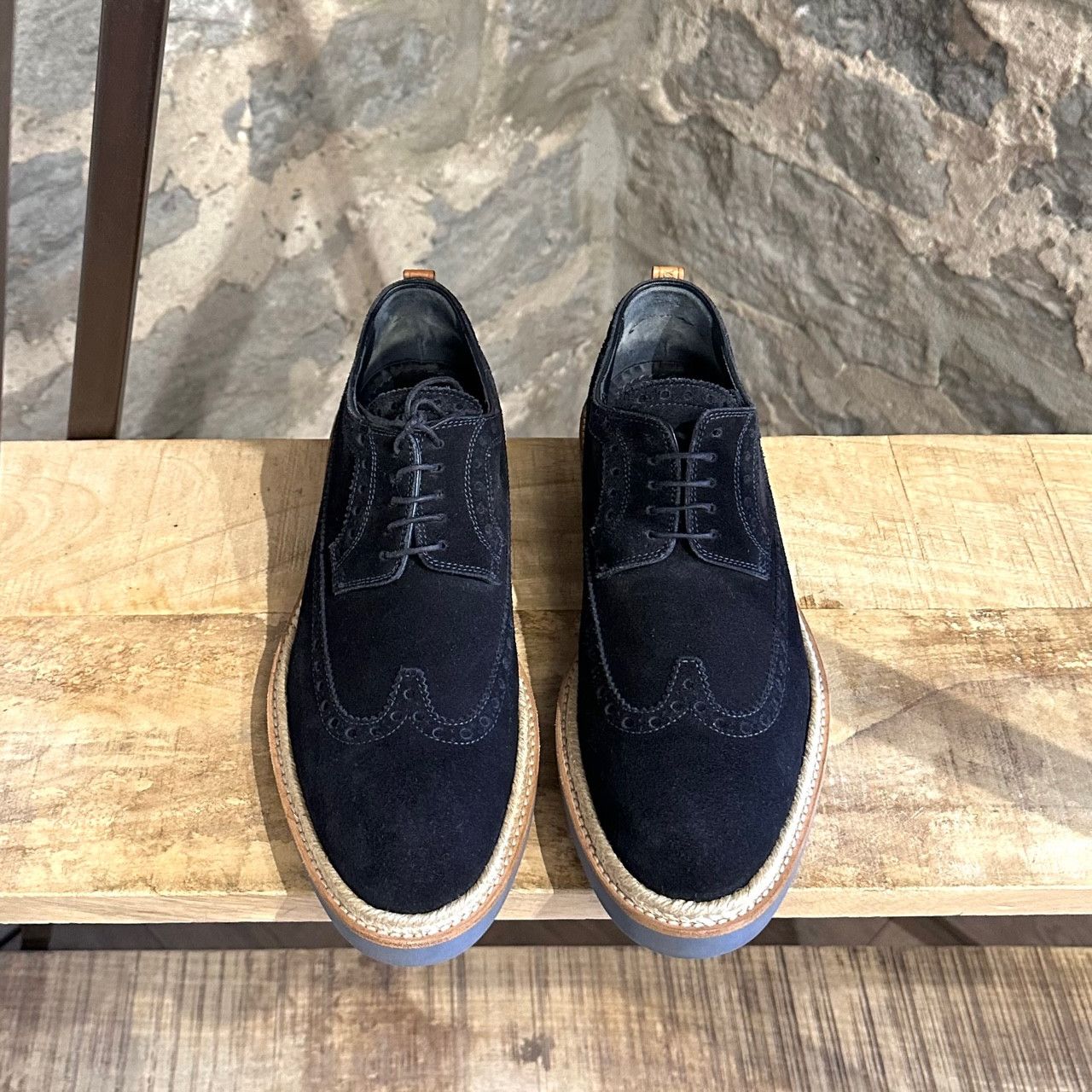 Louis Vuitton Louis Vuitton Blue Suede Palm Beach Wing Tip Derbies Size US 8 / EU 41 - 2 Thumbnail