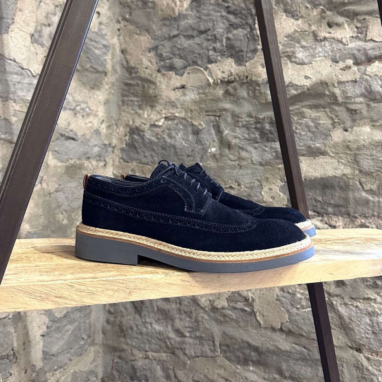 Louis Vuitton Louis Vuitton Blue Suede Palm Beach Wing Tip Derbies Size US 8 / EU 41 - 1 Thumbnail
