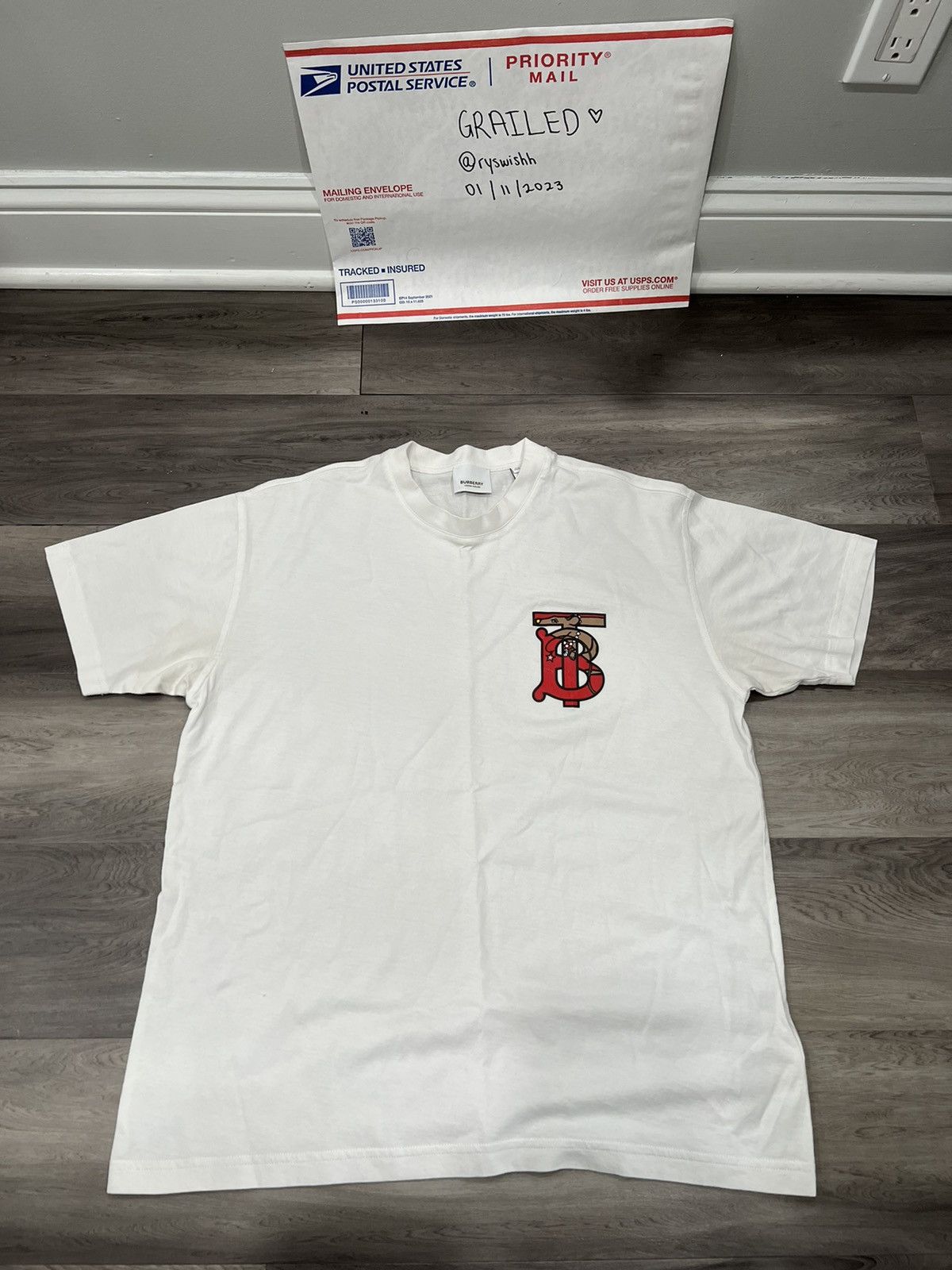 Burberry Burberry Chinese New Year T-Shirt Size US XS / EU 42 / 0 - 1 Thumbnail