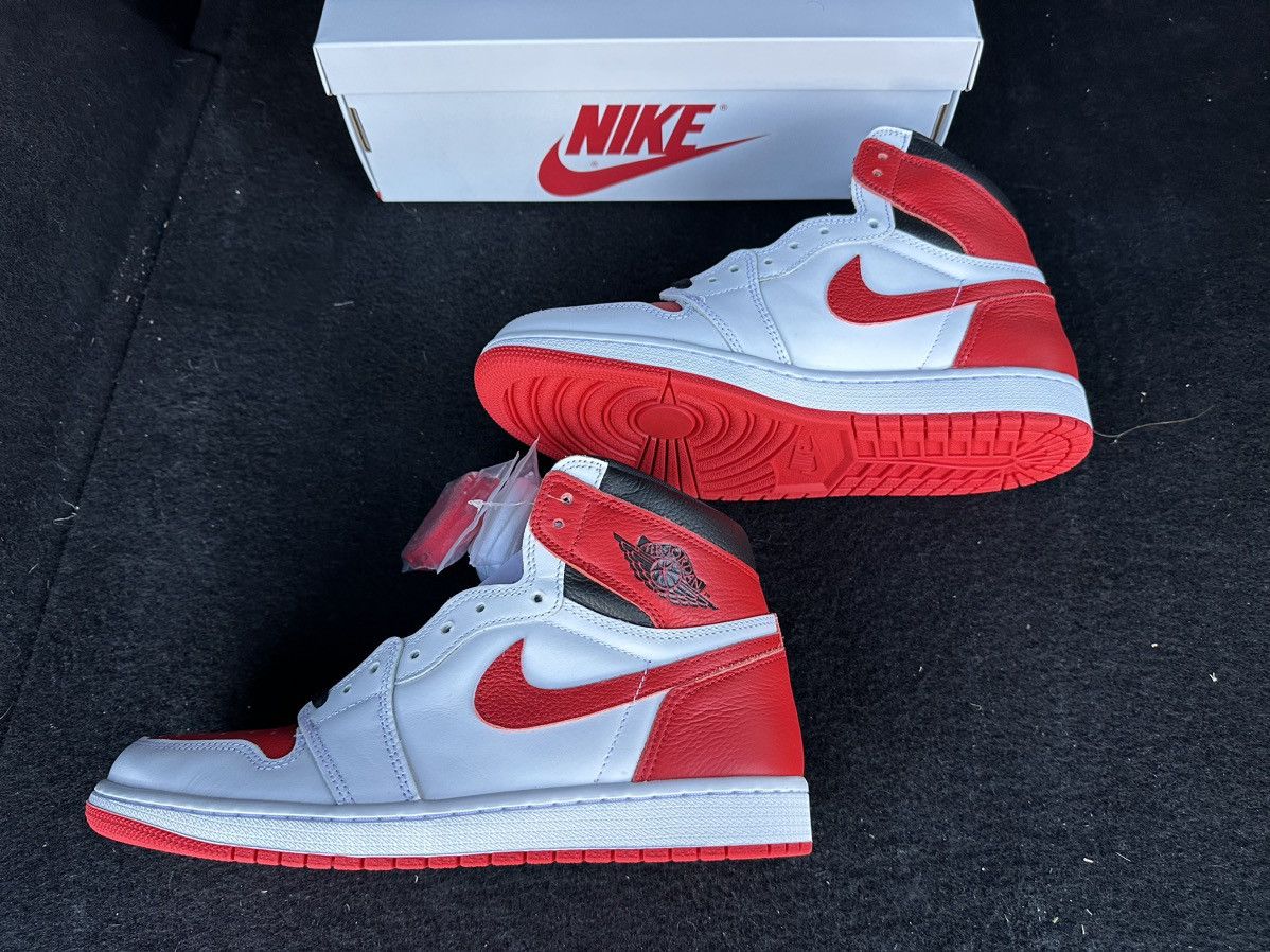 Jordan Brand Air Jordan 1 Retro High OG Size US 11 / EU 44 - 2 Thumbnail