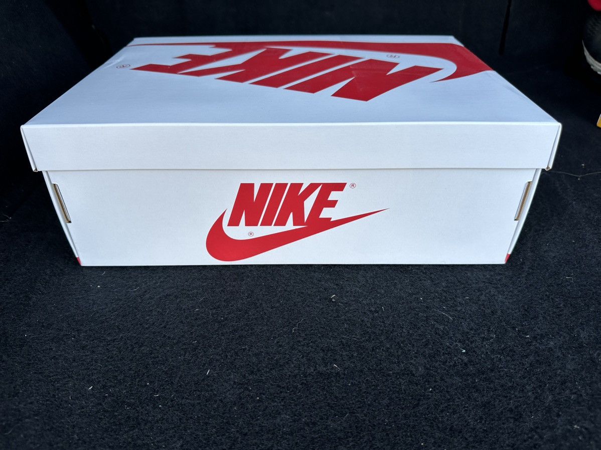 Jordan Brand Air Jordan 1 Retro High OG Size US 11 / EU 44 - 9 Thumbnail