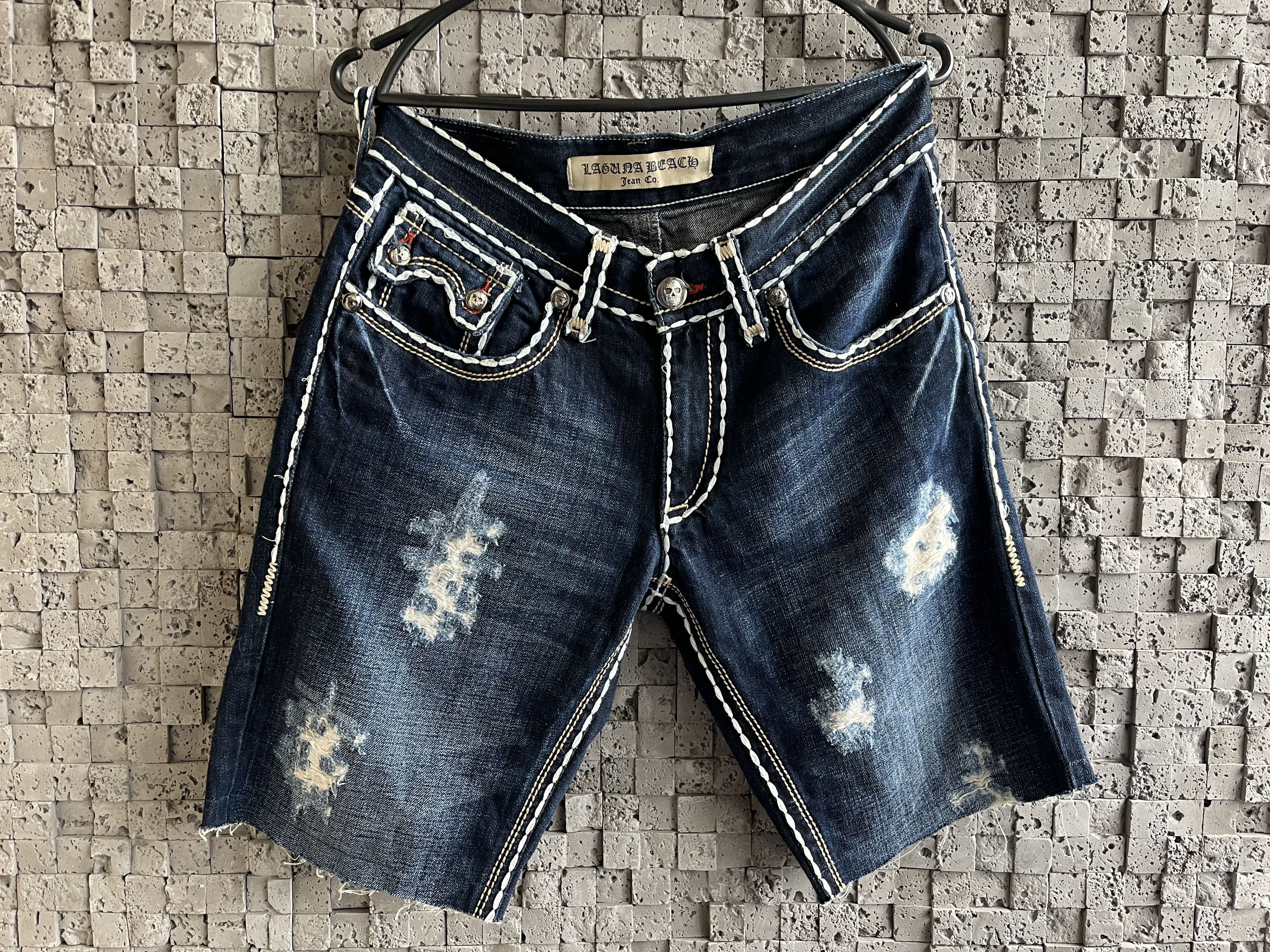 Japanese Brand Laguna Beach Embroidered Vintage Shorts, White Stitching Size US 30 / EU 46 - 2 Thumbnail