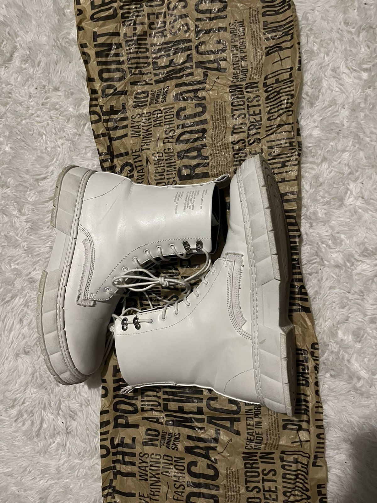 Viron World 1992 White Apple Boots
